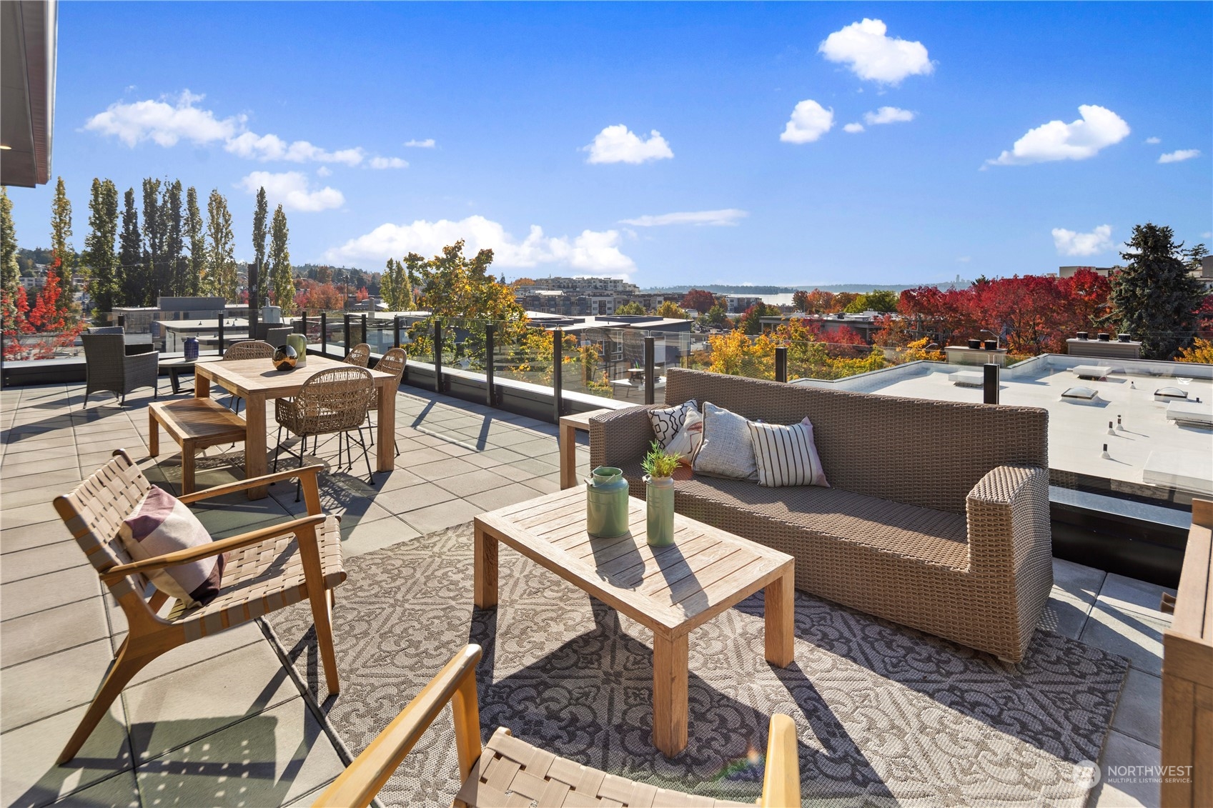 317 5th Avenue Unit: PH302