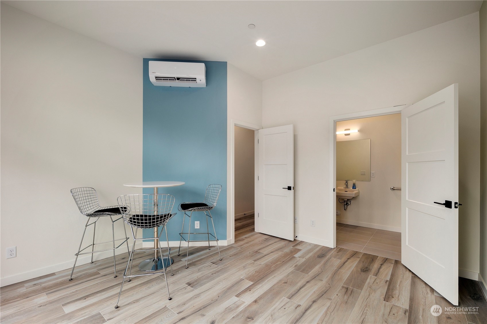 22902 56th Avenue W Unit: D