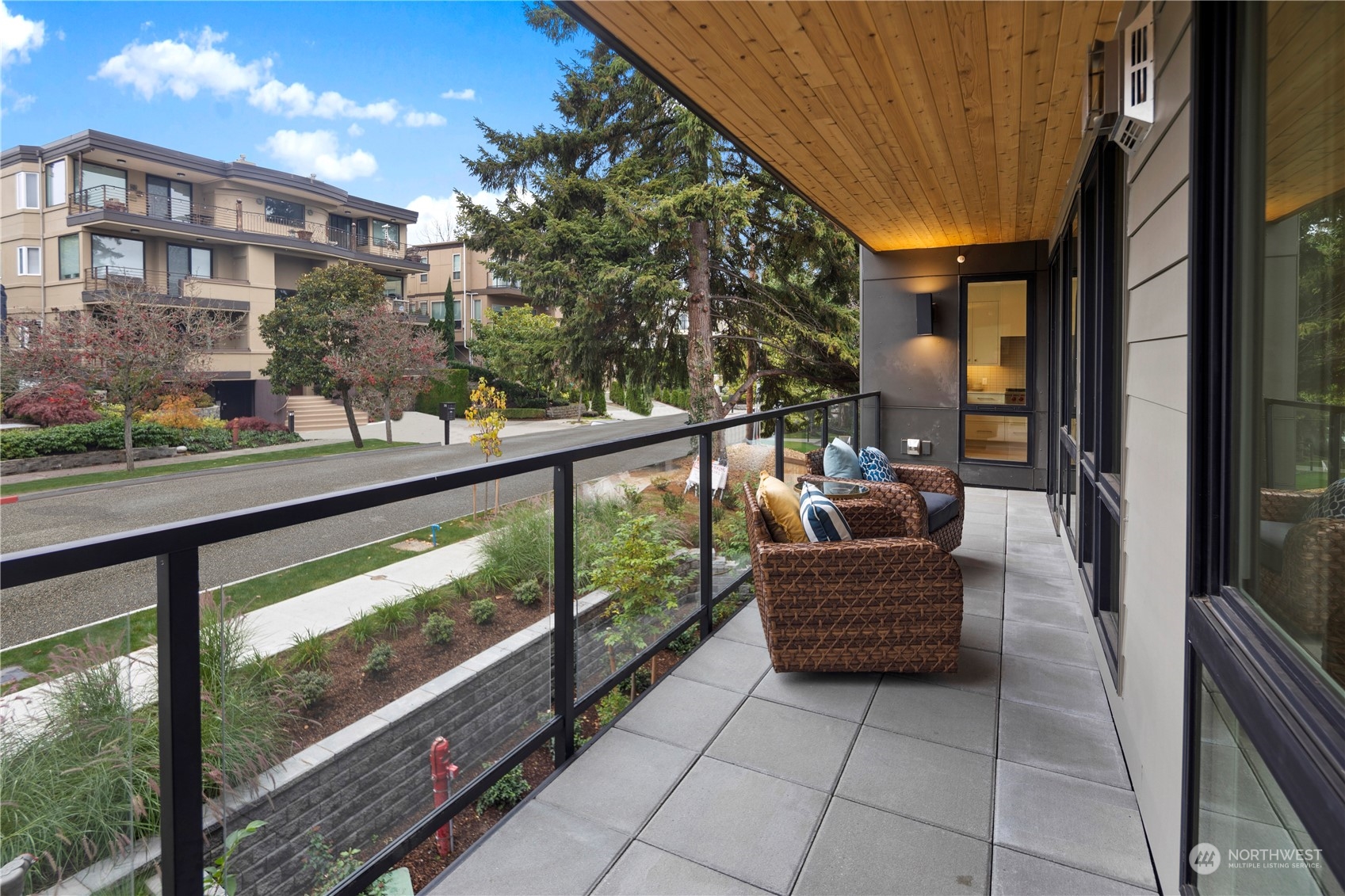 317 5th Avenue Unit: 205