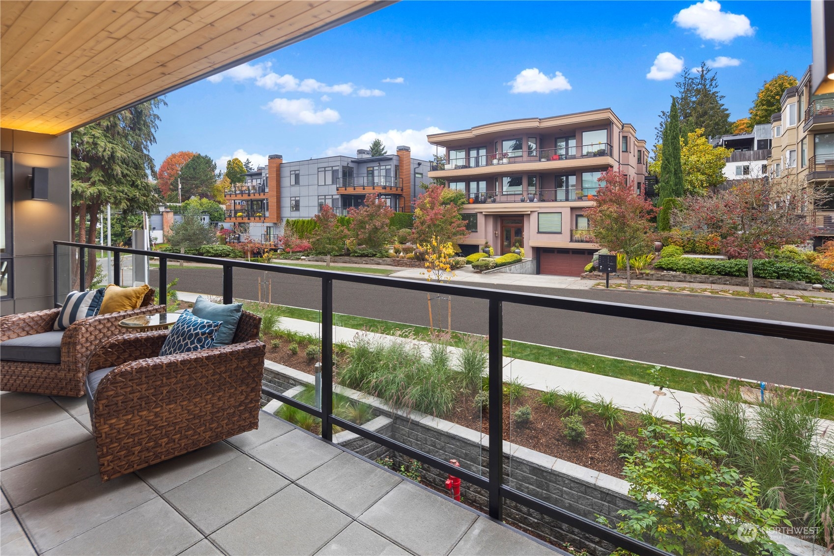 317 5th Avenue Unit: 205