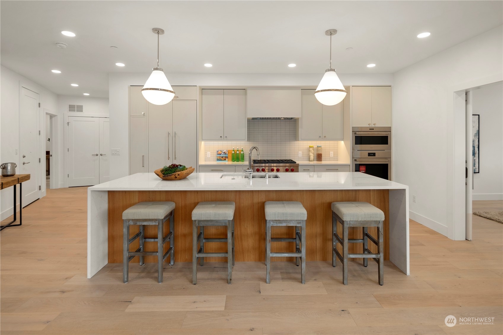 317 5th Avenue Unit: 201