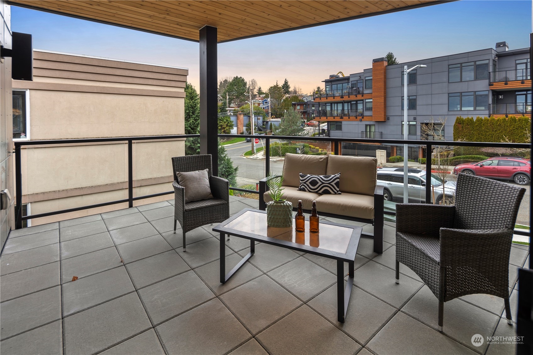 317 5th Avenue Unit: 201