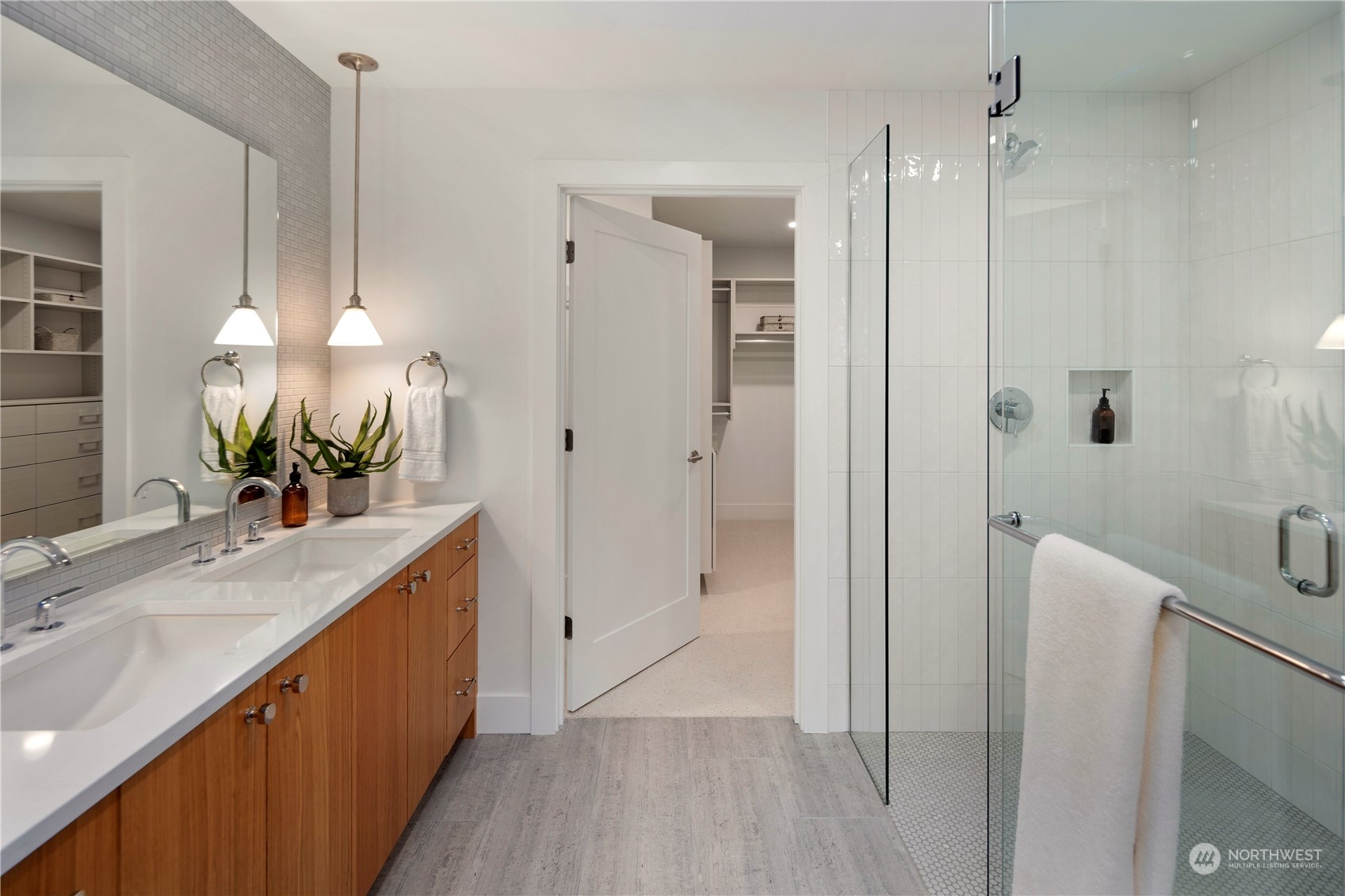 317 5th Avenue Unit: 201