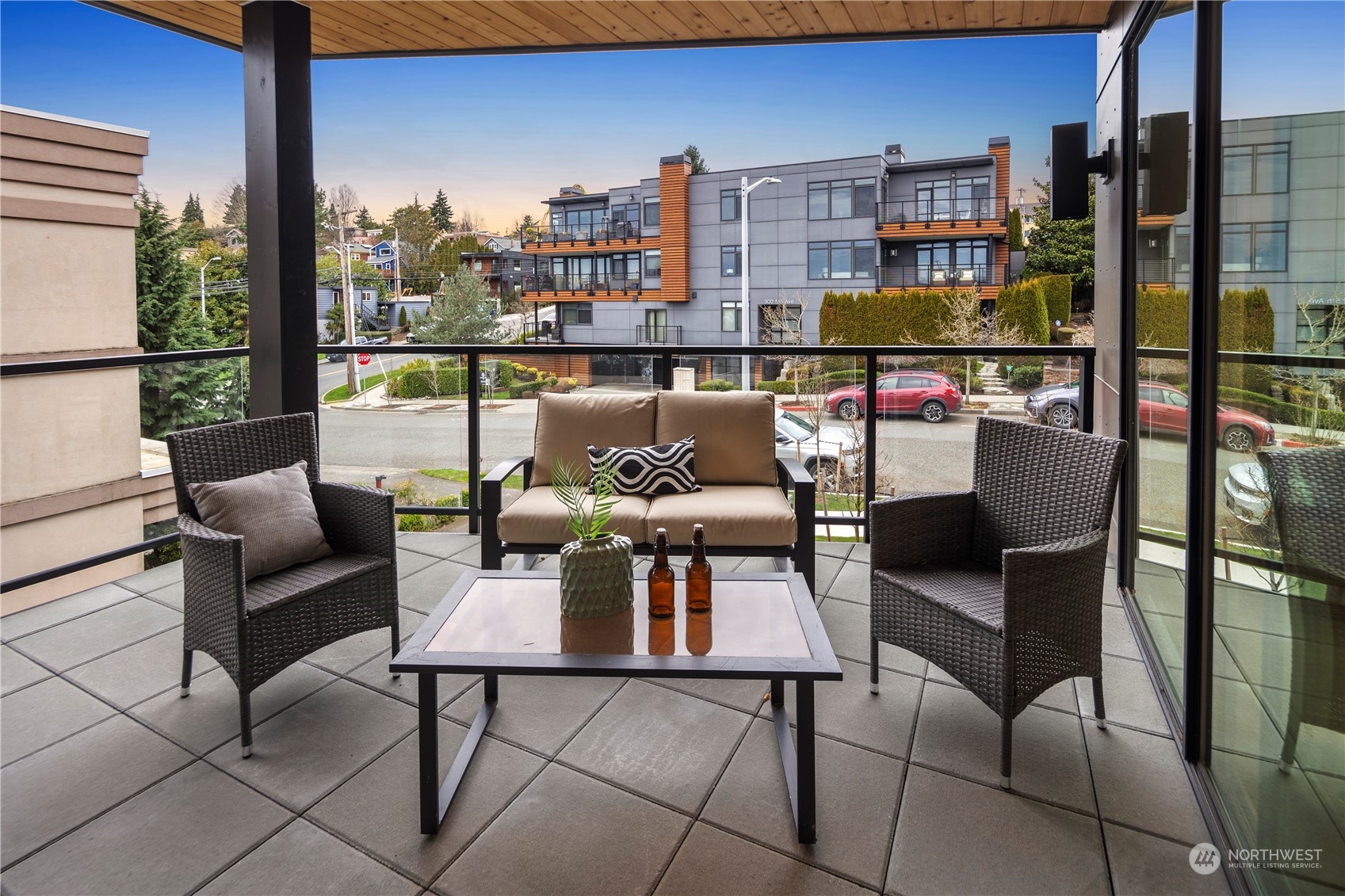 317 5th Avenue Unit: 201