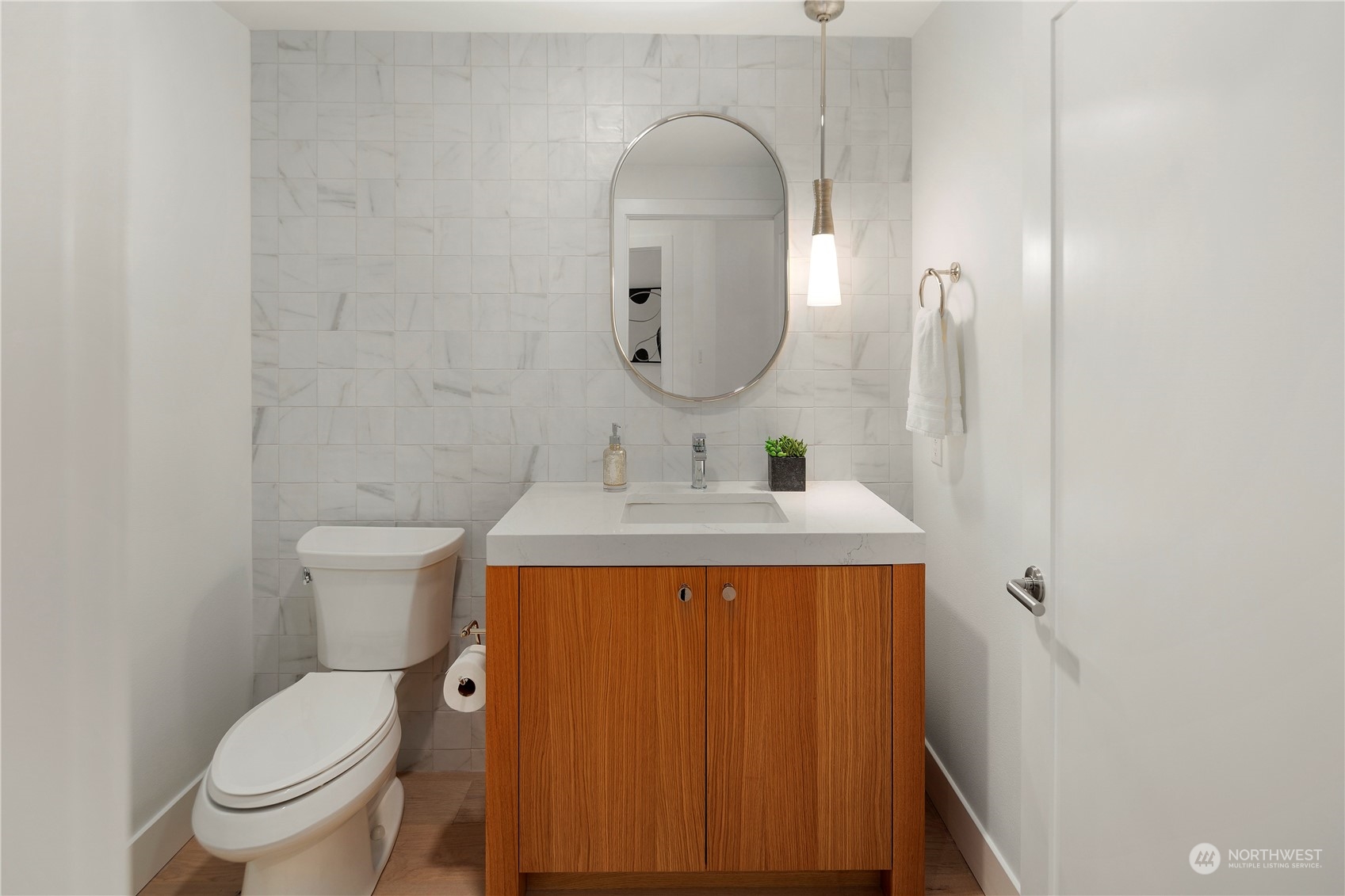 317 5th Avenue Unit: 201