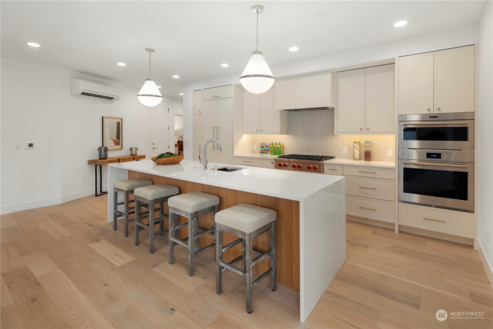 317 5th Avenue Unit: 201