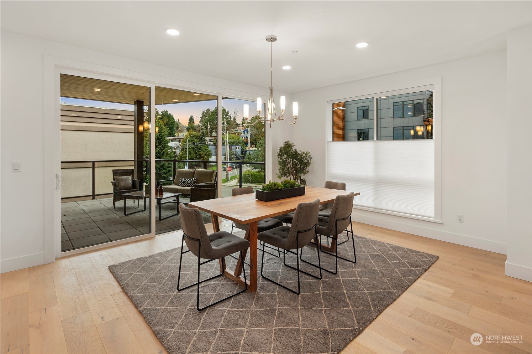 317 5th Avenue Unit: 201