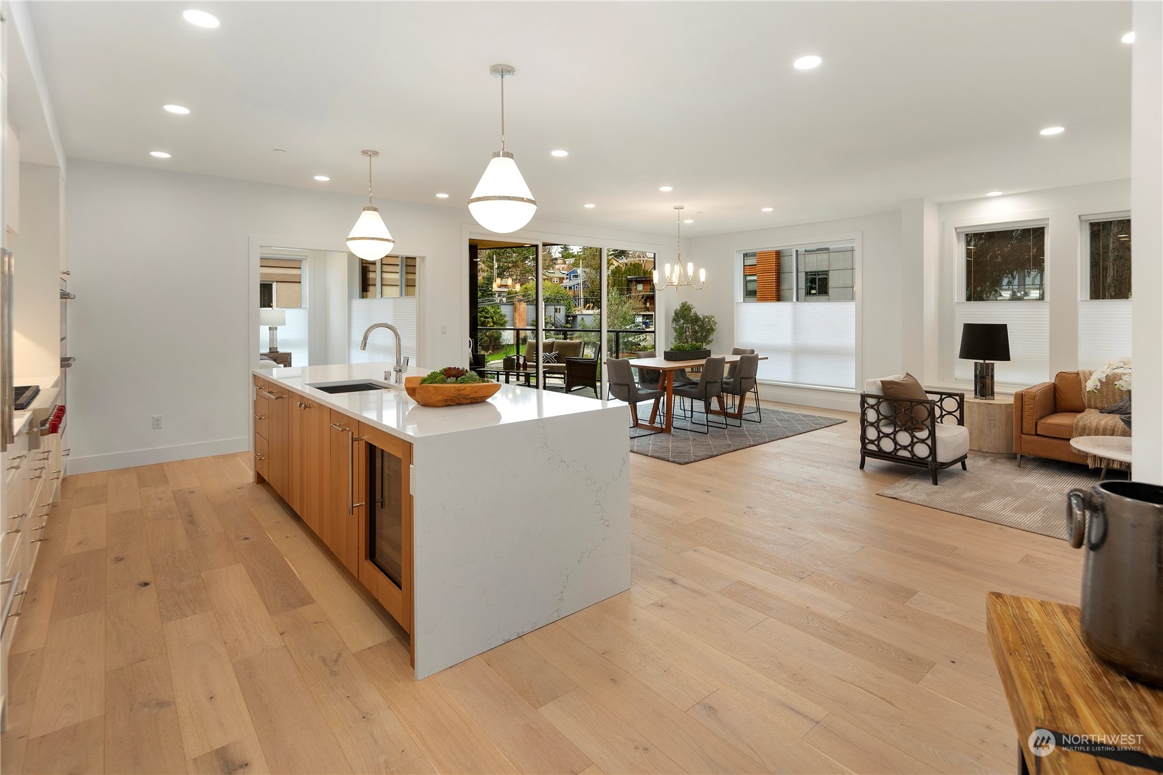317 5th Avenue Unit: 201