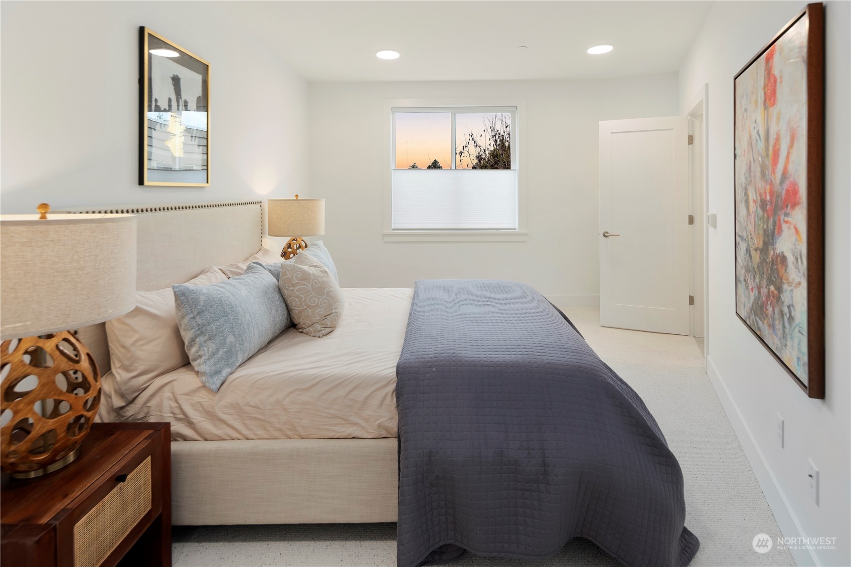 317 5th Avenue Unit: 201