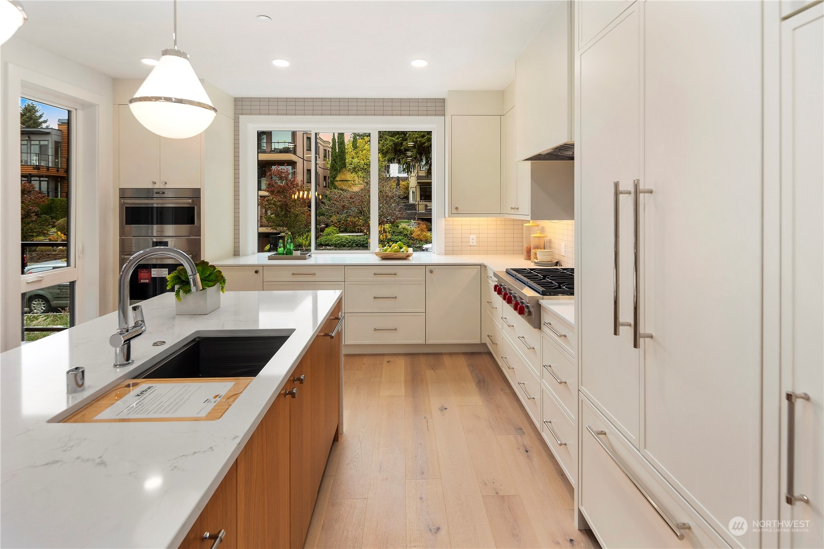 317 5th Avenue Unit: 204