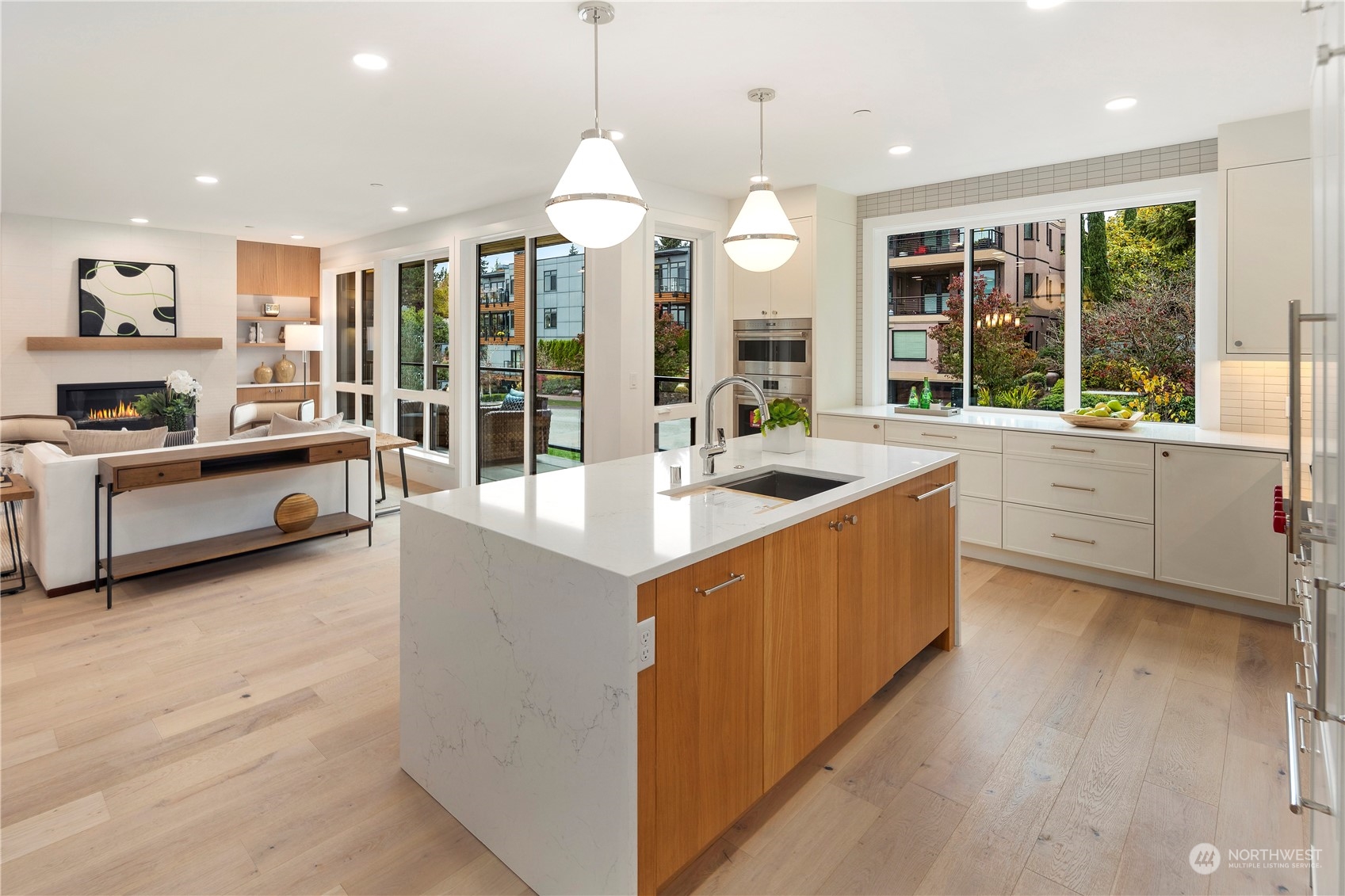 317 5th Avenue Unit: 204