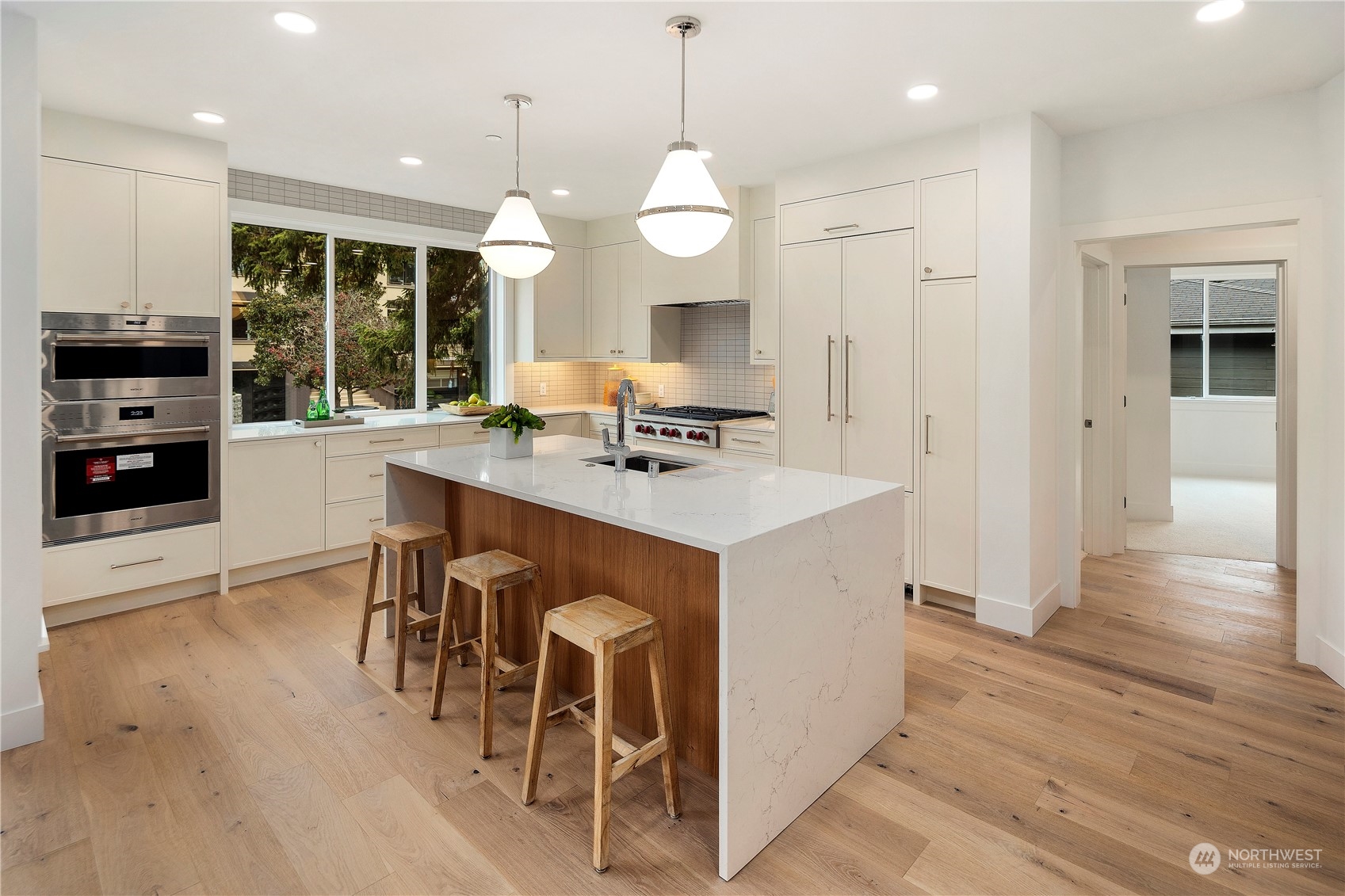 317 5th Avenue Unit: 204
