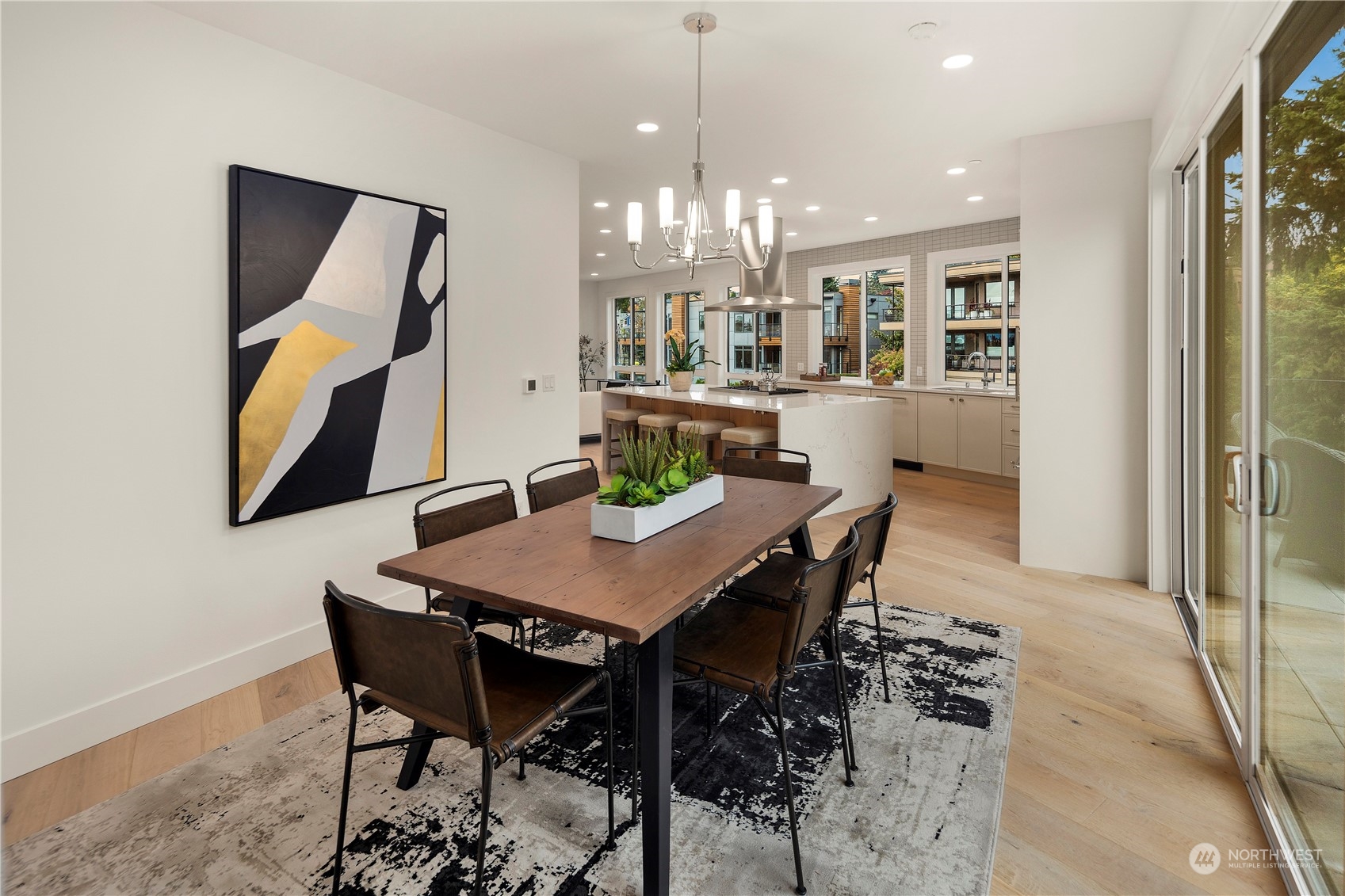 317 5th Avenue Unit: PH304