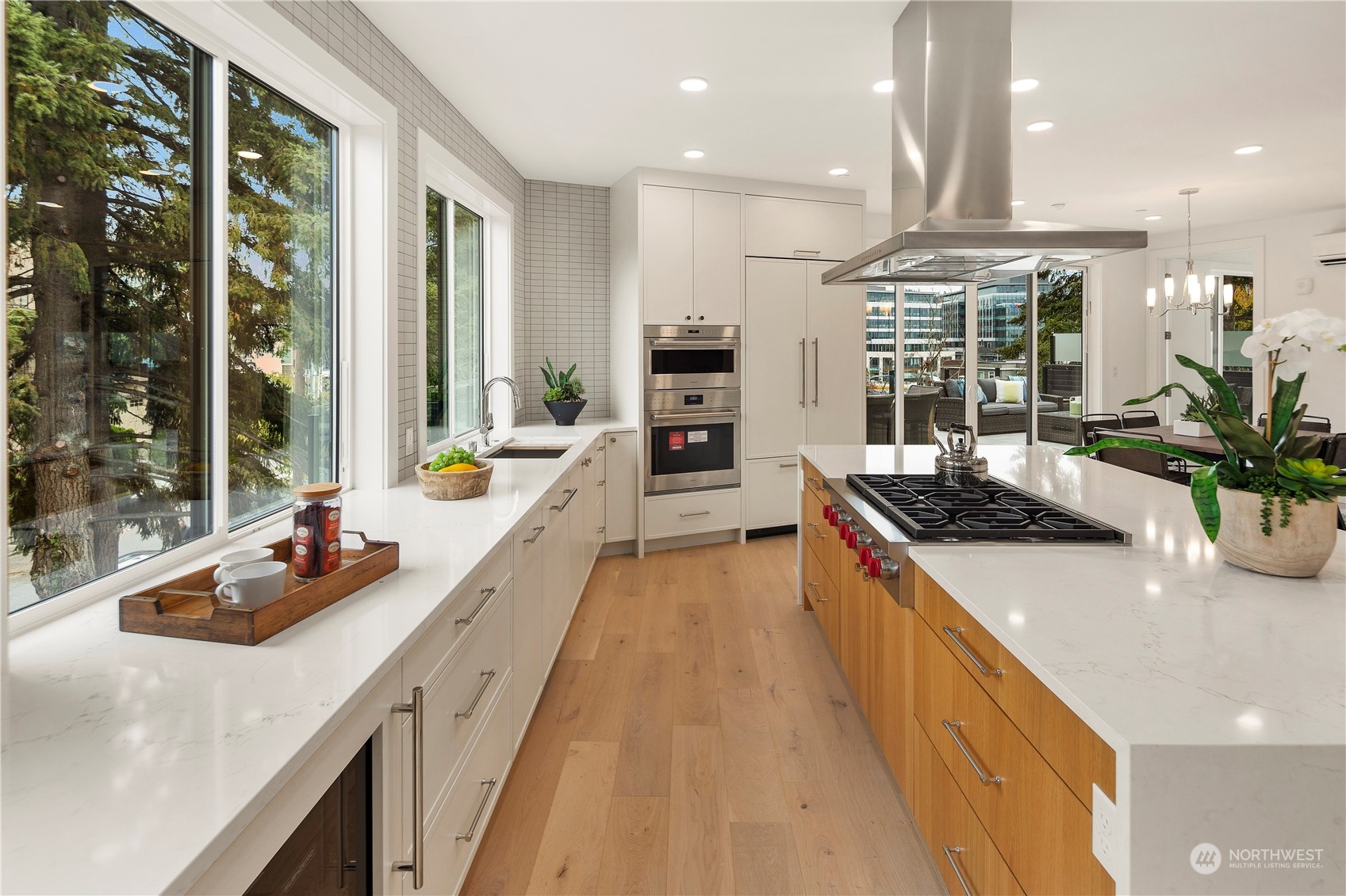317 5th Avenue Unit: PH304