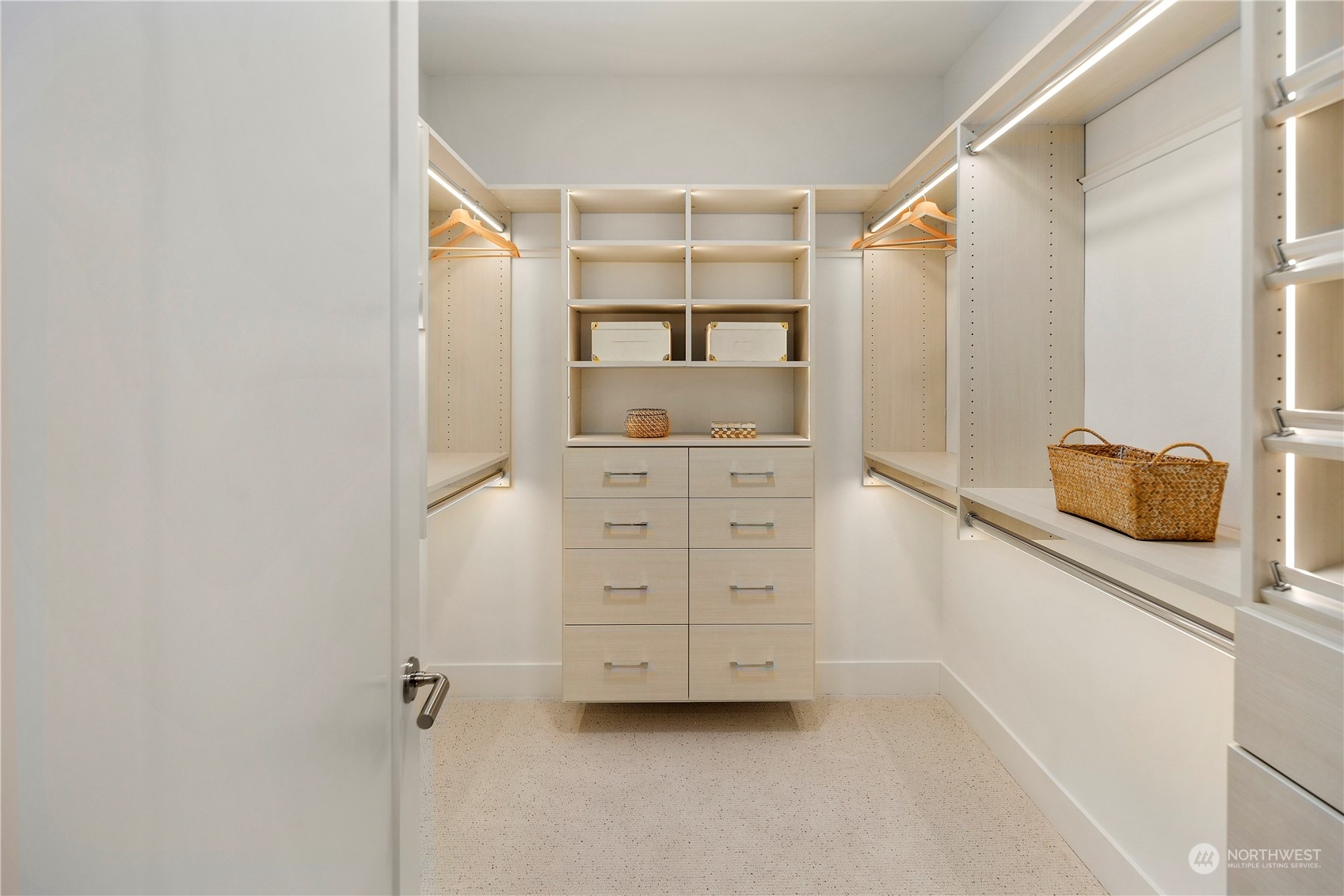 317 5th Avenue Unit: 106