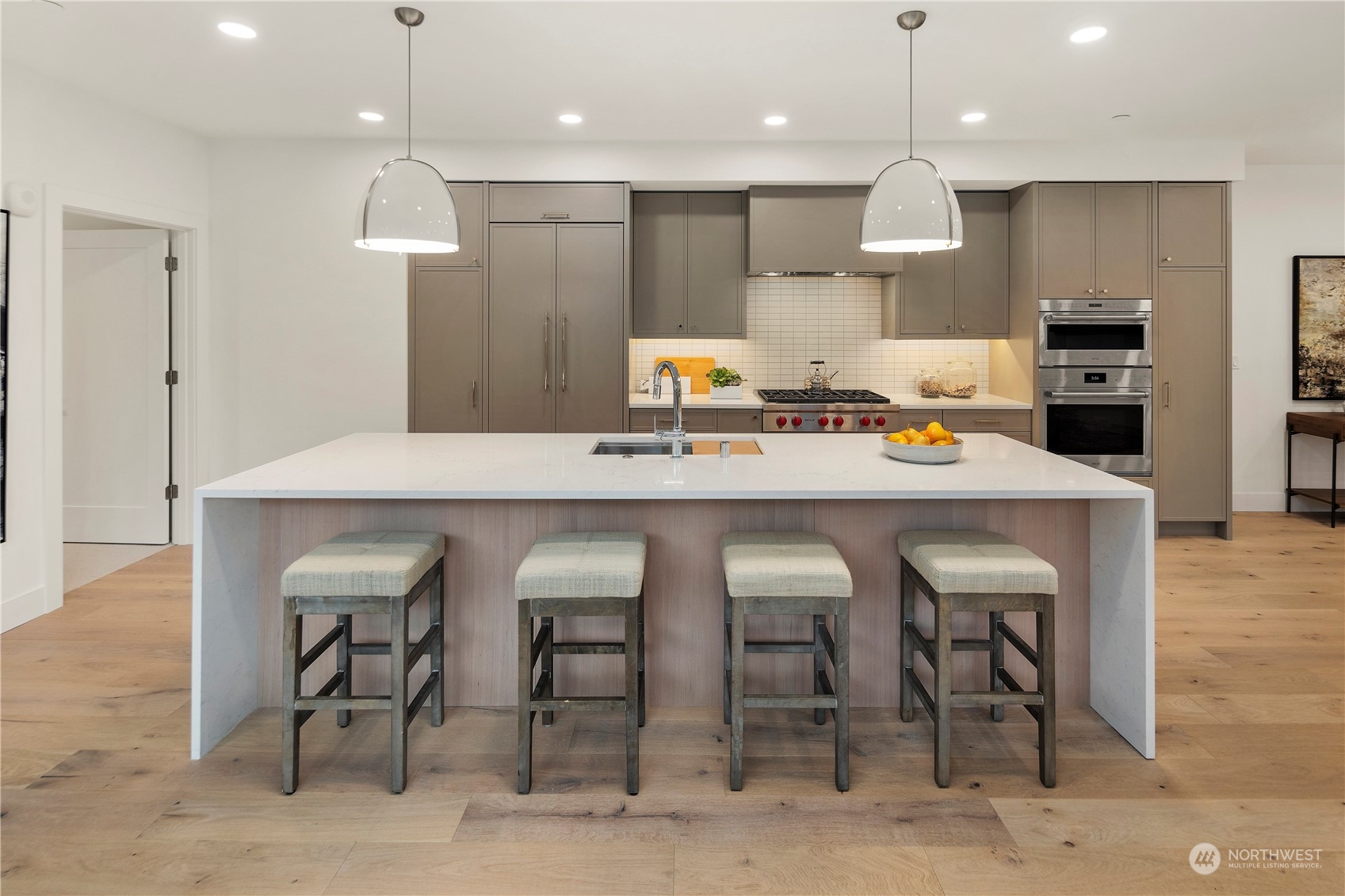 317 5th Avenue Unit: 106