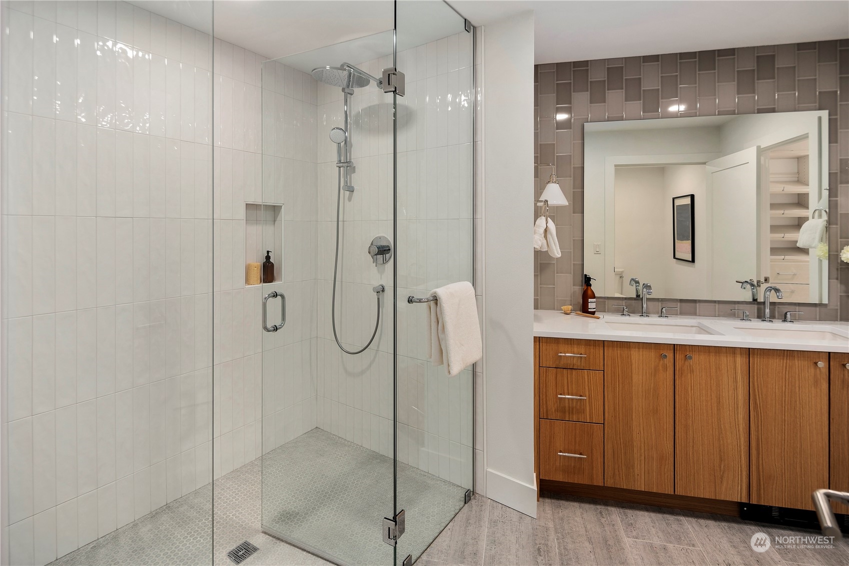 317 5th Avenue Unit: 106