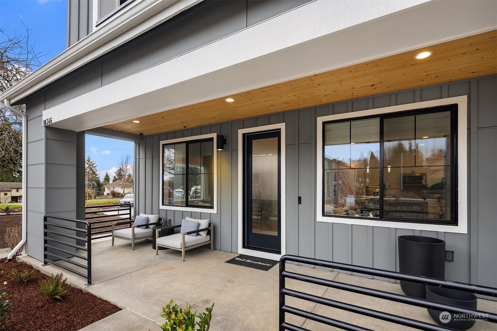 10285 (HS 14) 135th Circle NE