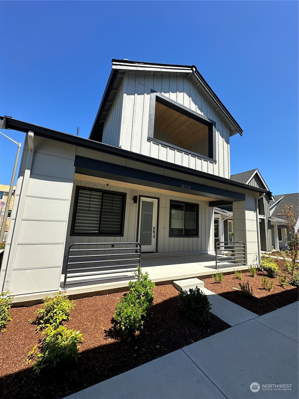 10319 (HS 20) 135th Circle NE