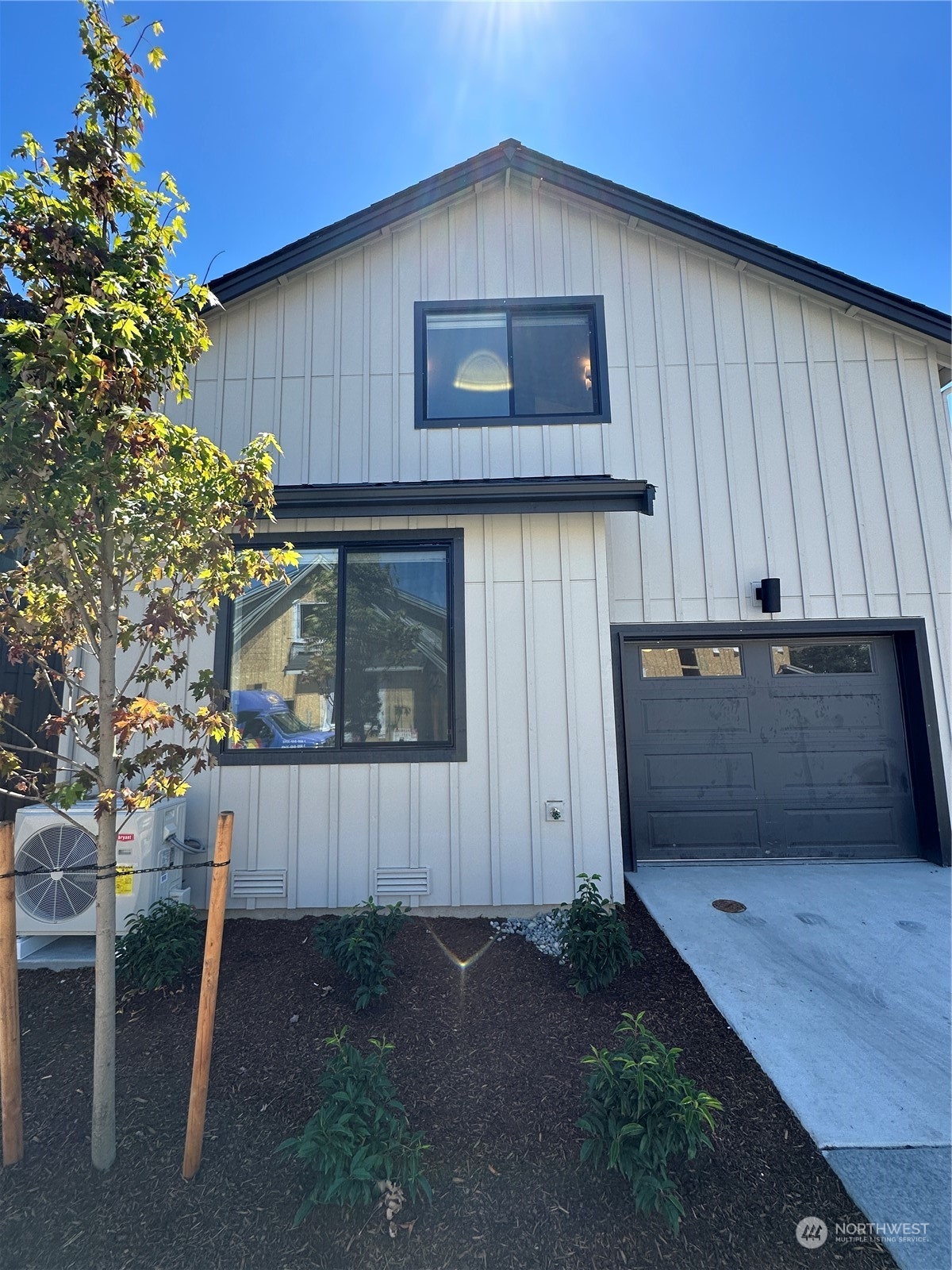 10319 (HS 20) 135th Circle NE