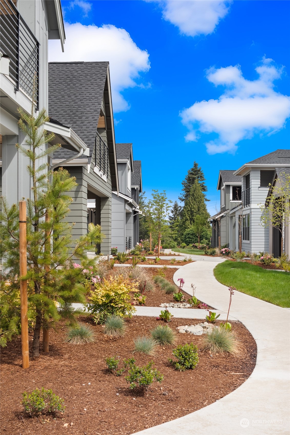 10257 (HS 23) 135th Circle NE