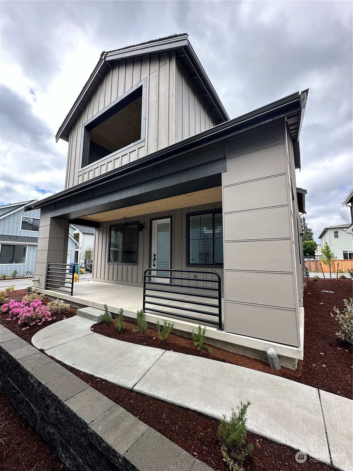 10292 (HS 17) 135th Circle NE