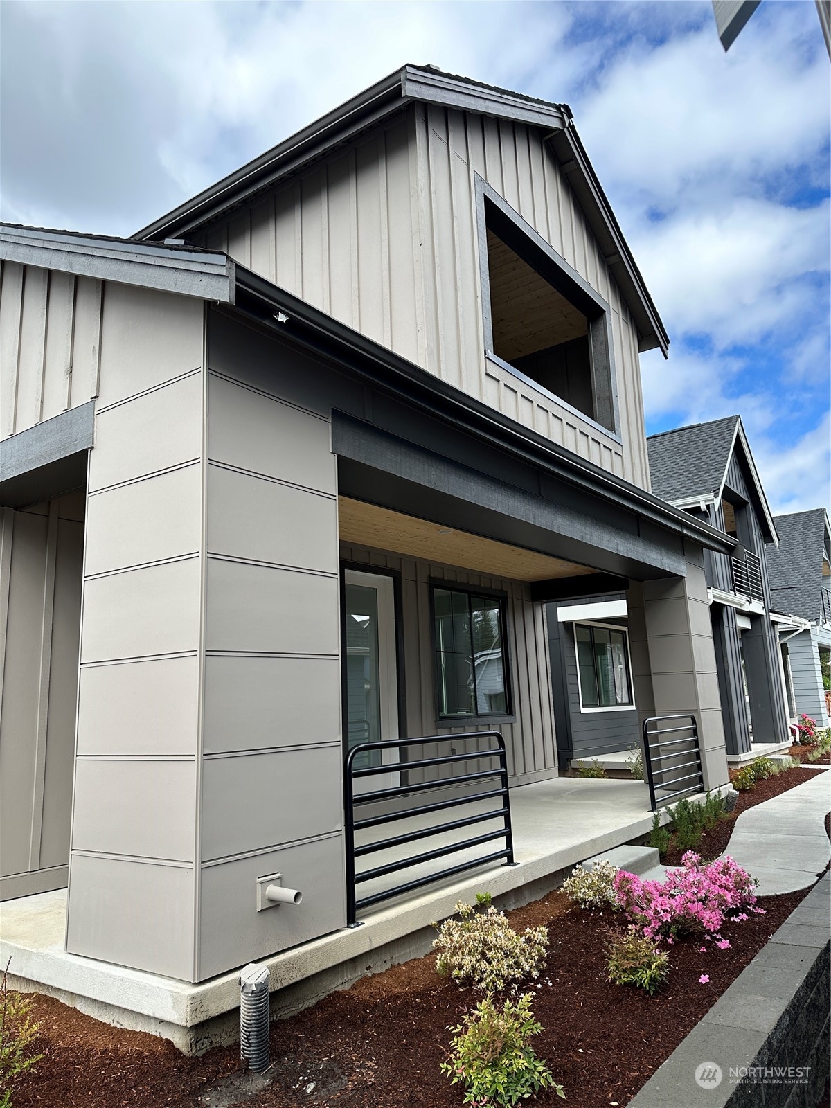 10292 (HS 17) 135th Circle NE