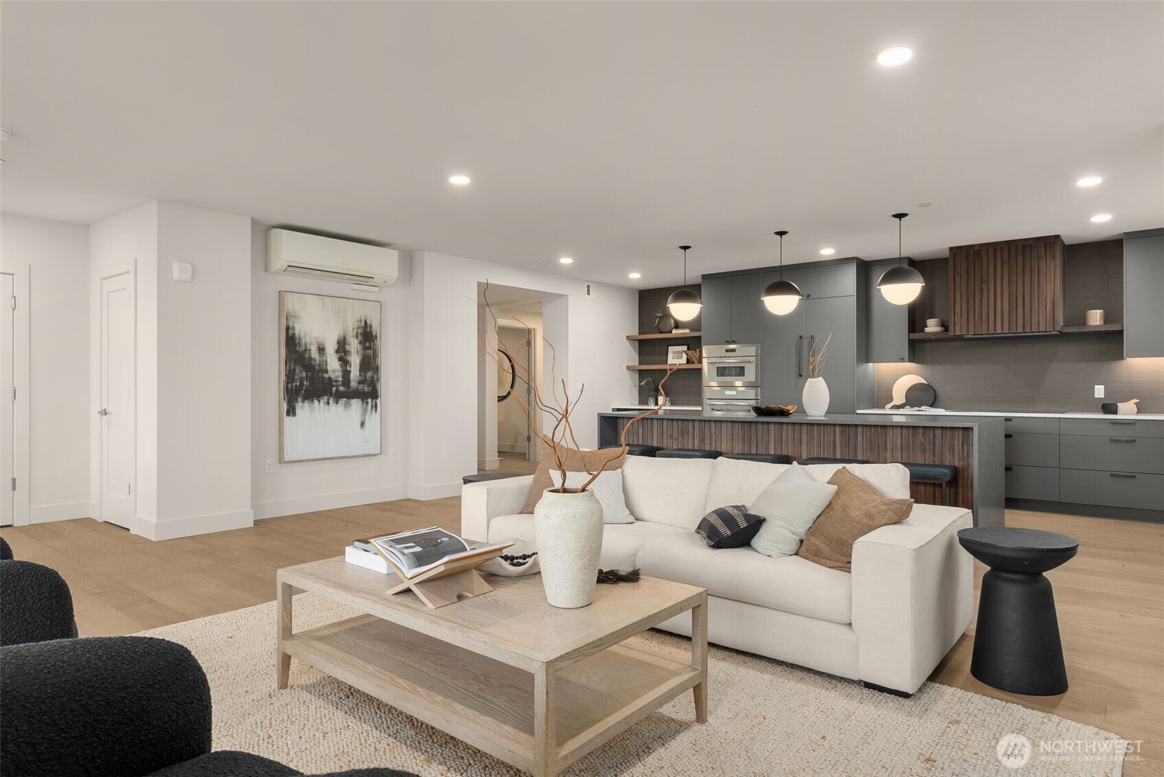 238 4th Avenue Unit: 100