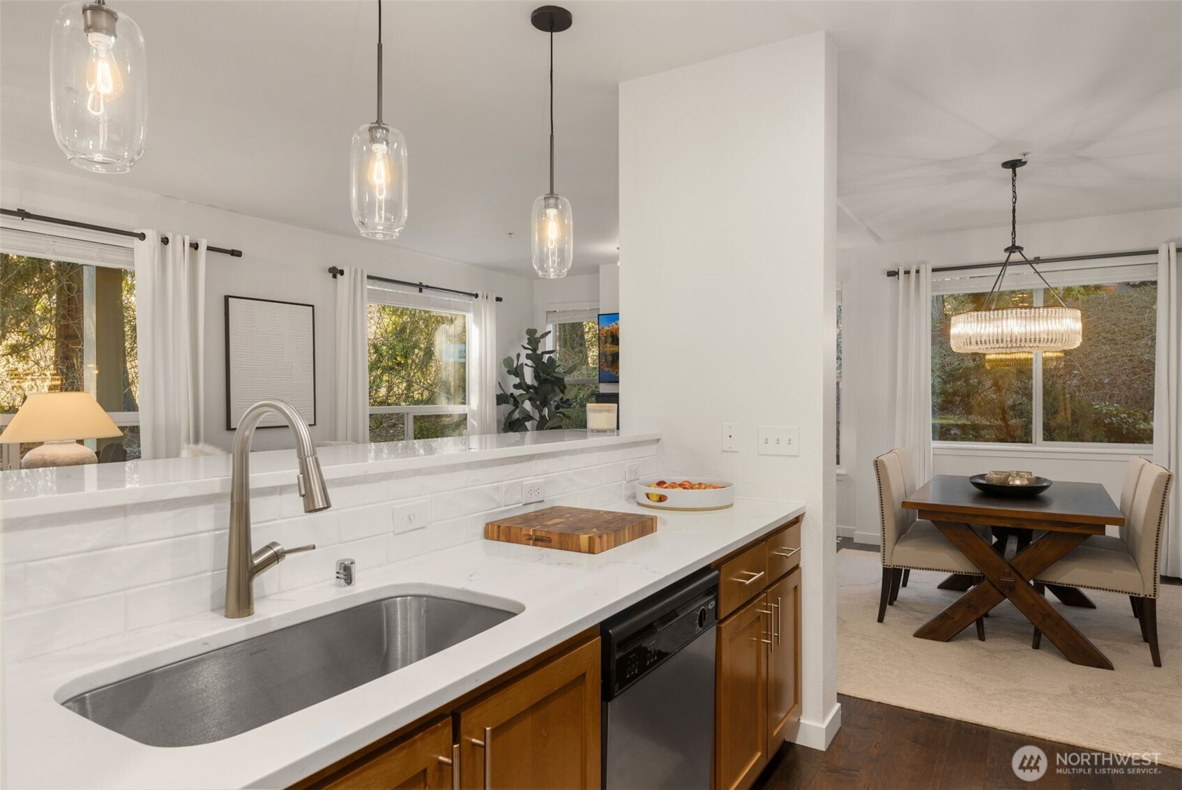 1900 Weaver Rd Unit: P101