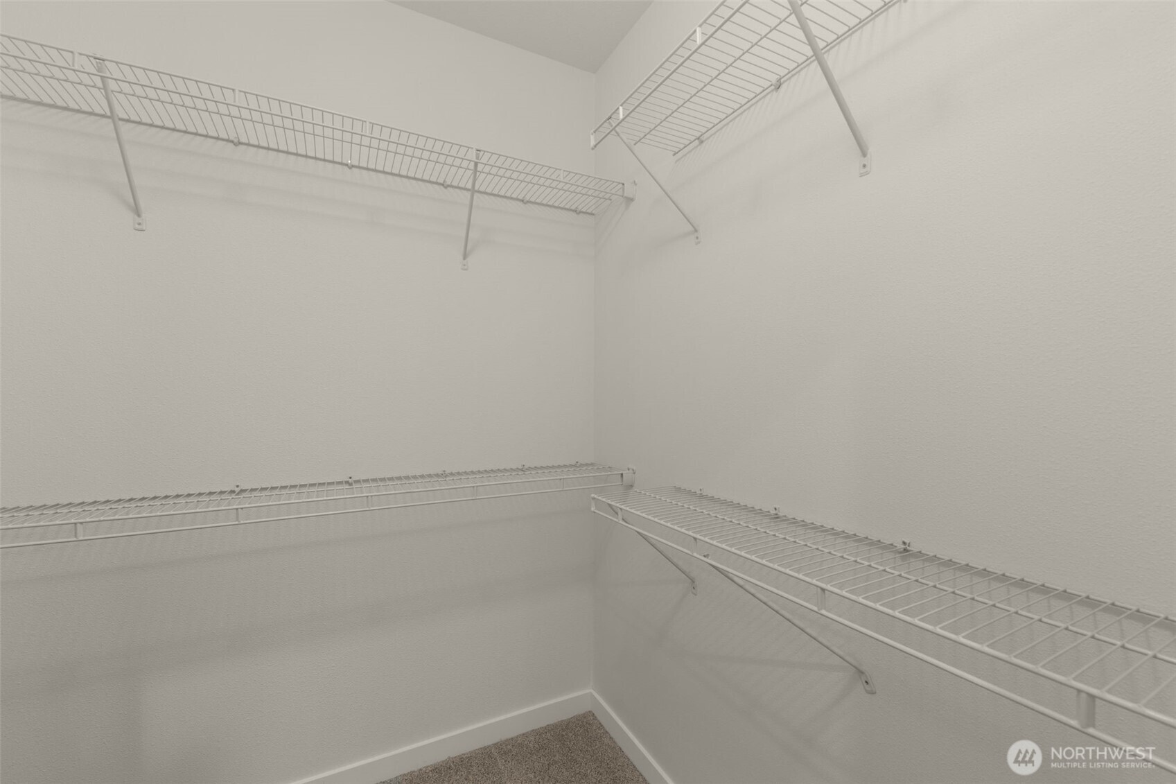 1900 Weaver Rd Unit: P101