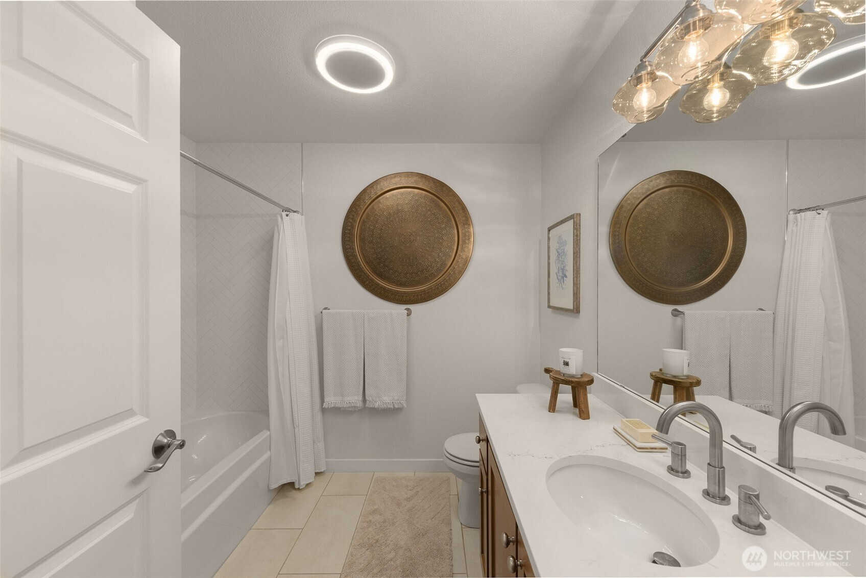 1900 Weaver Rd Unit: P101