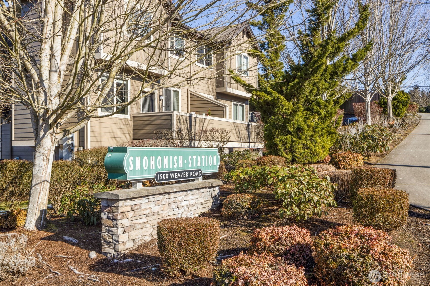 1900 Weaver Rd Unit: P101
