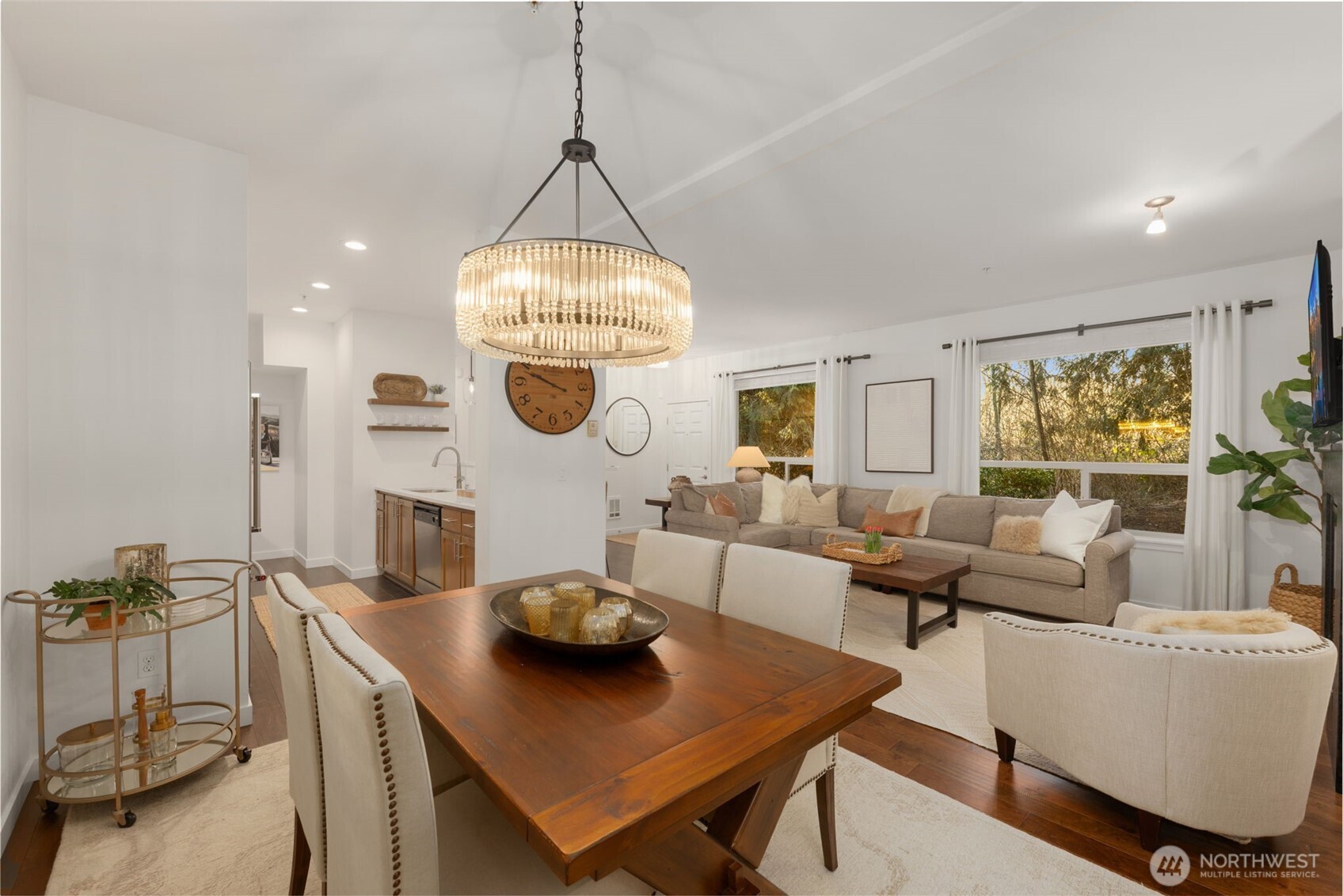 1900 Weaver Rd Unit: P101