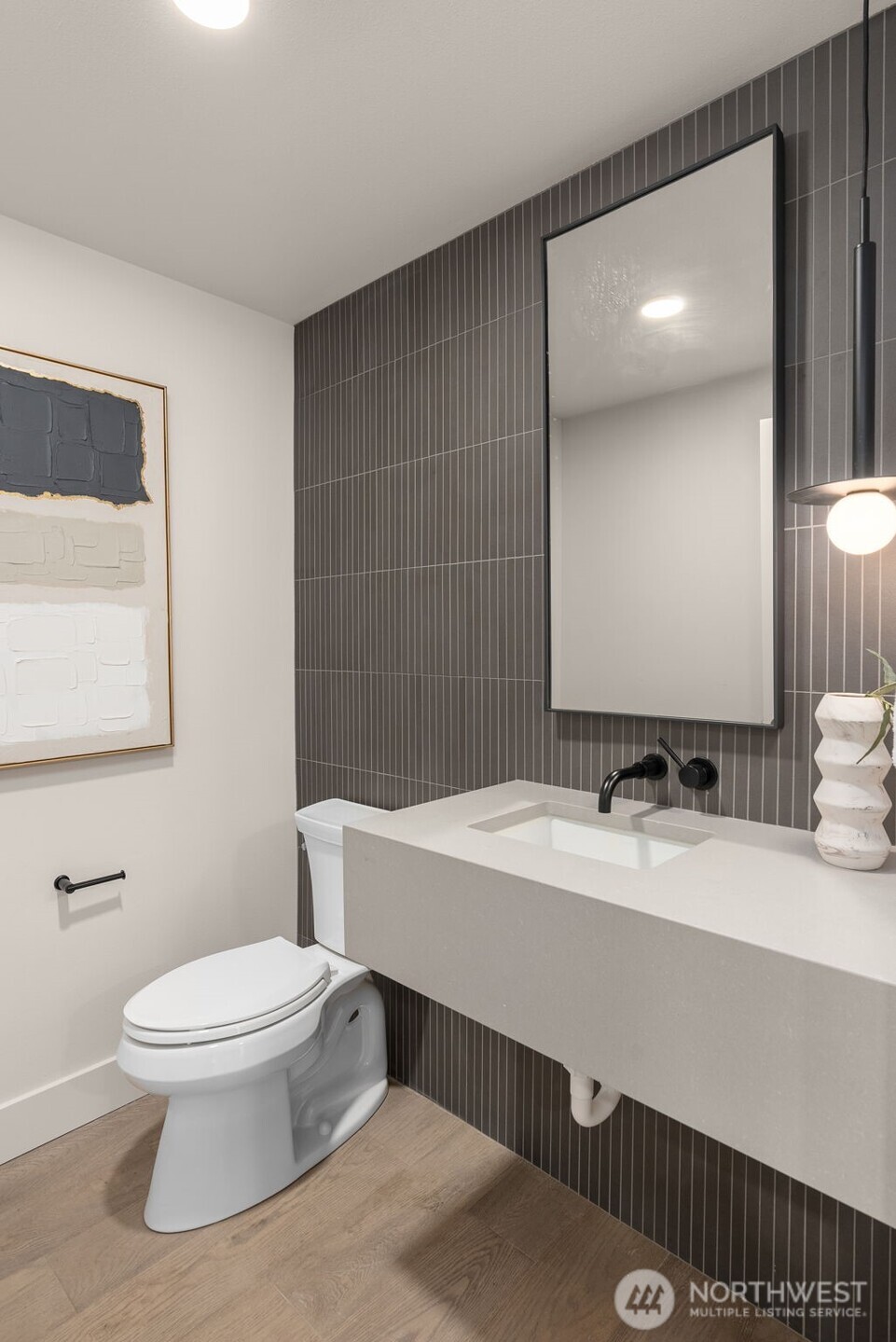 238 4th Avenue Unit: 201