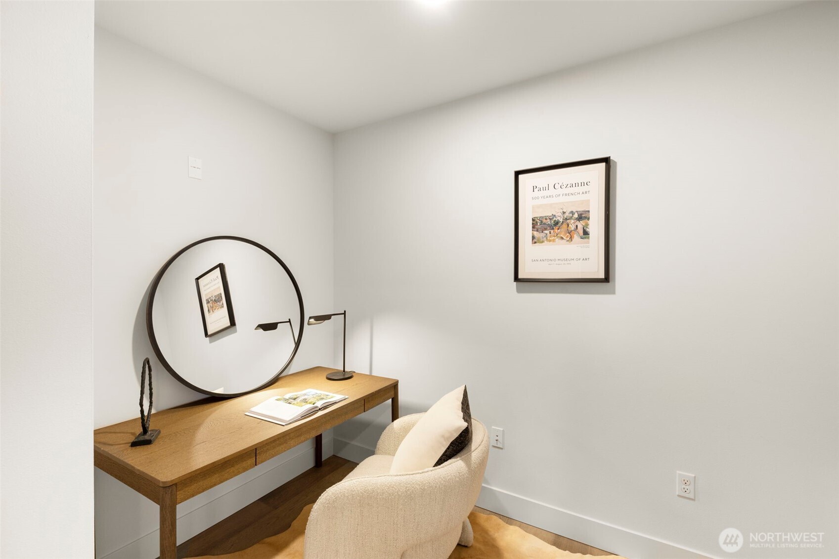238 4th Avenue Unit: 300