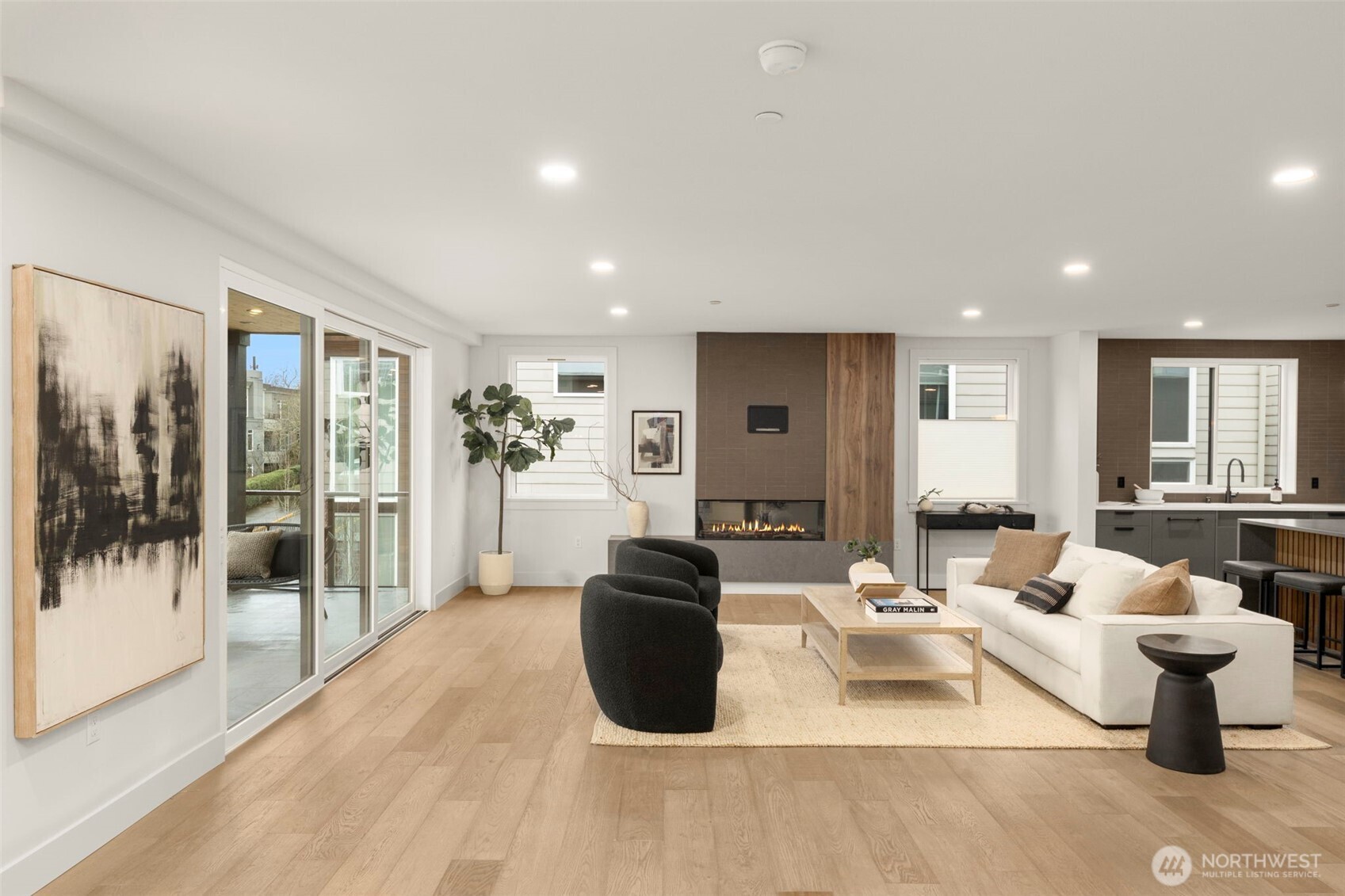 238 4th Avenue Unit: 300