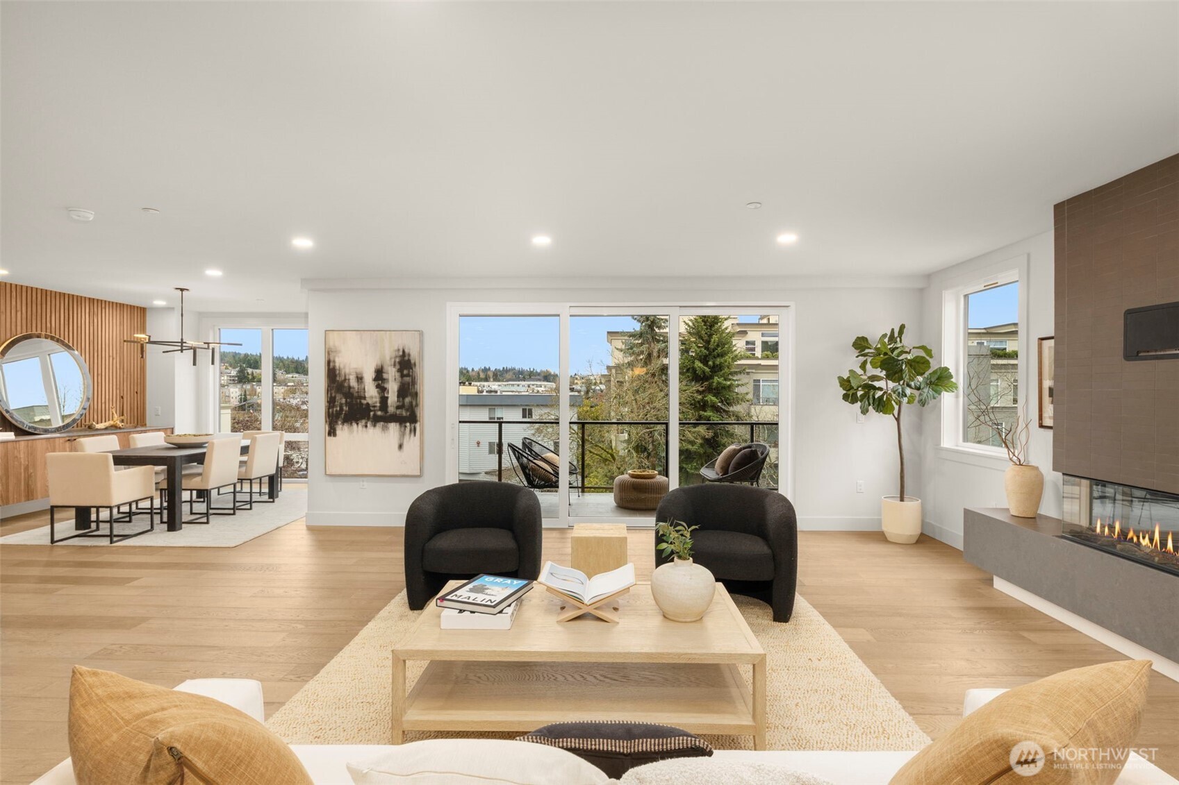 238 4th Avenue Unit: 300