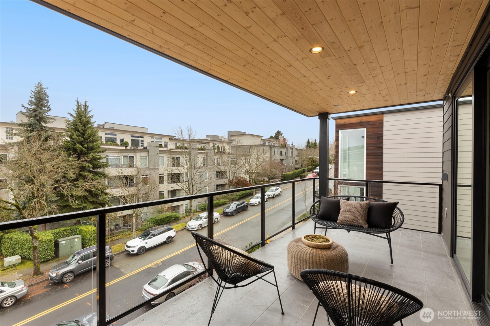 238 4th Avenue Unit: 300