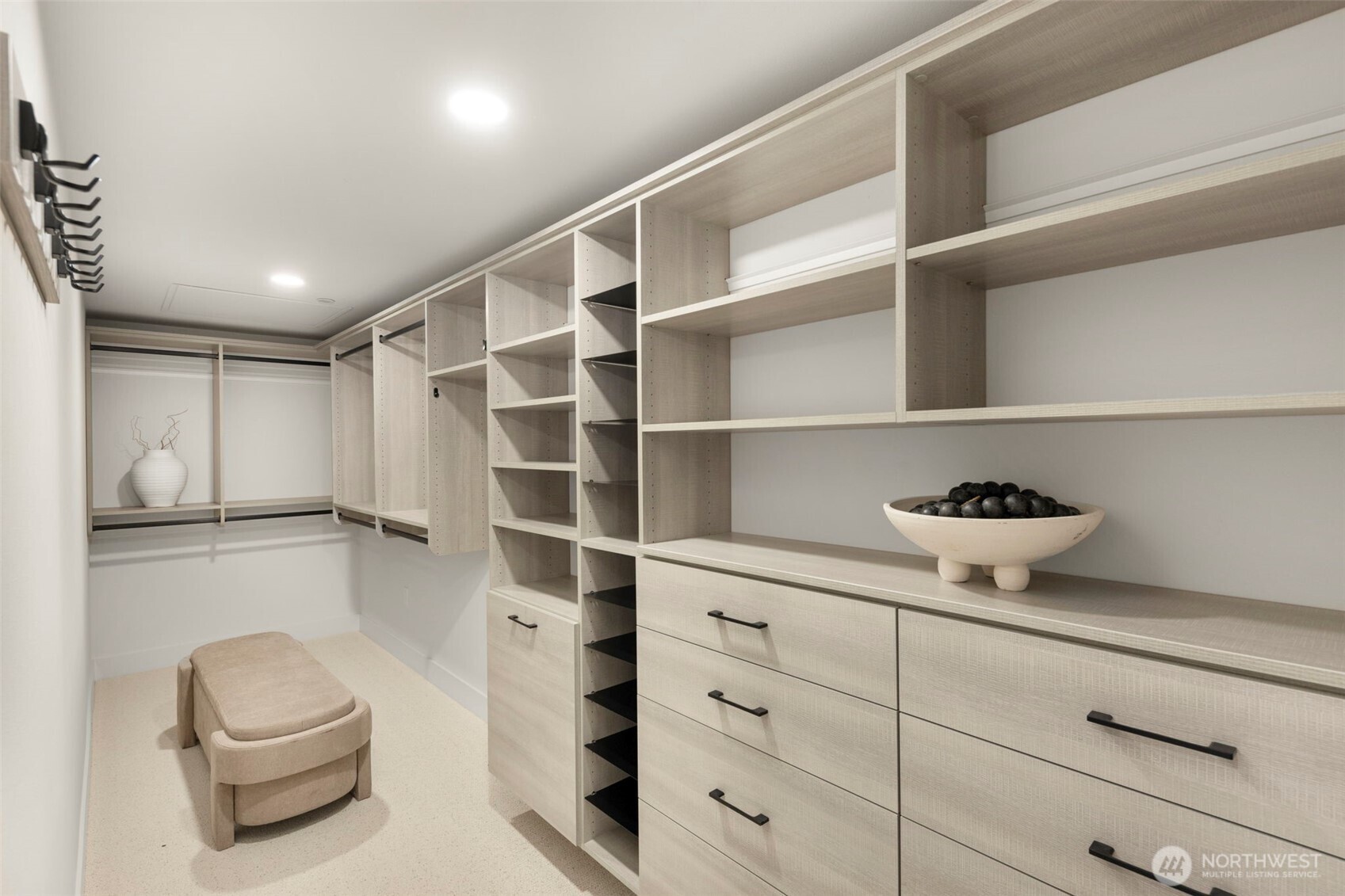 238 4th Avenue Unit: 300