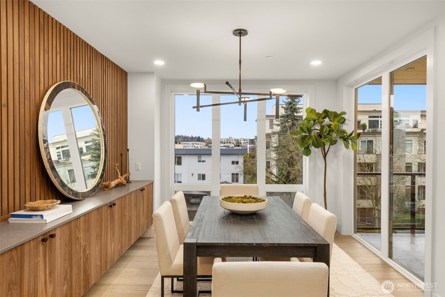 238 4th Avenue Unit: 300