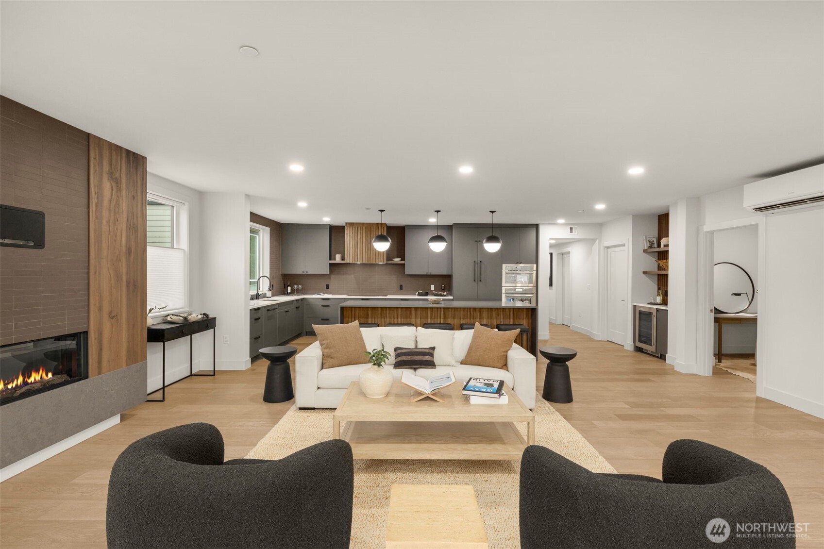 238 4th Avenue Unit: 300
