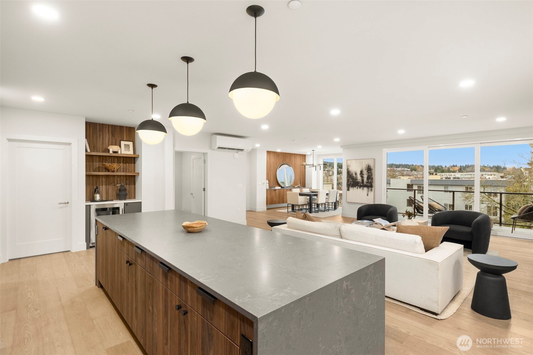 238 4th Avenue Unit: 300