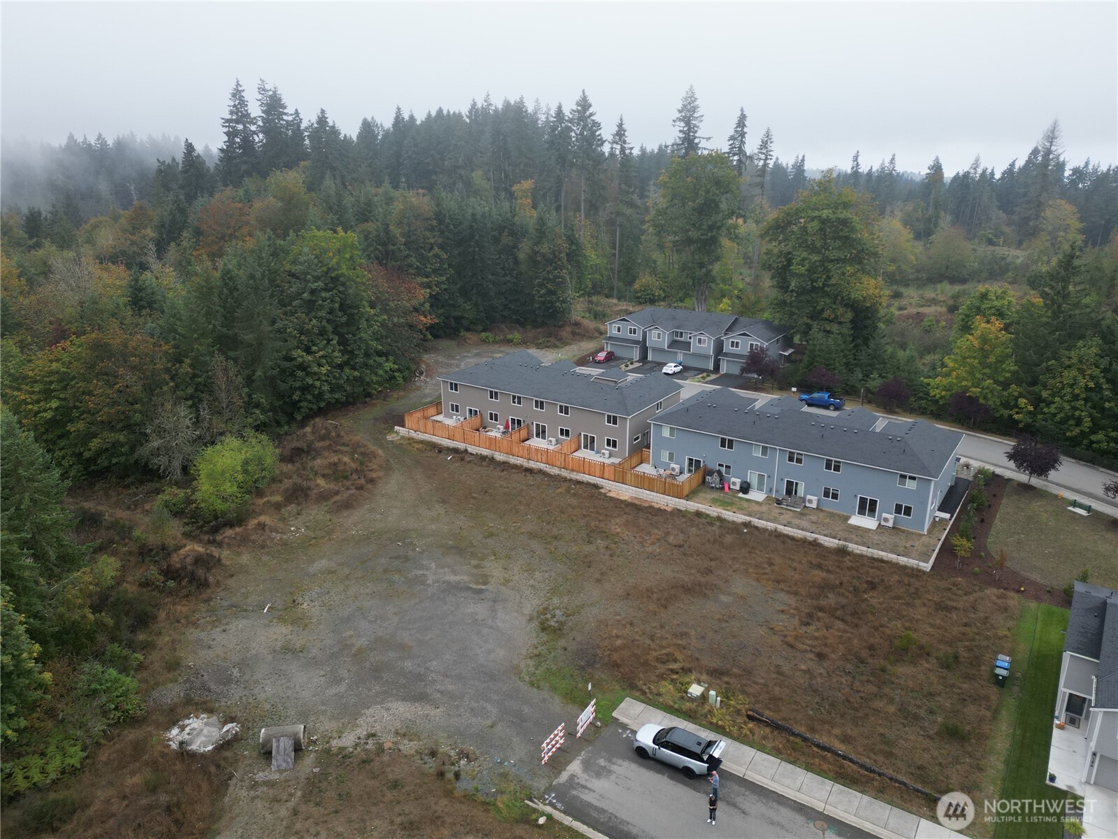 9999 Valley Creek Dr.