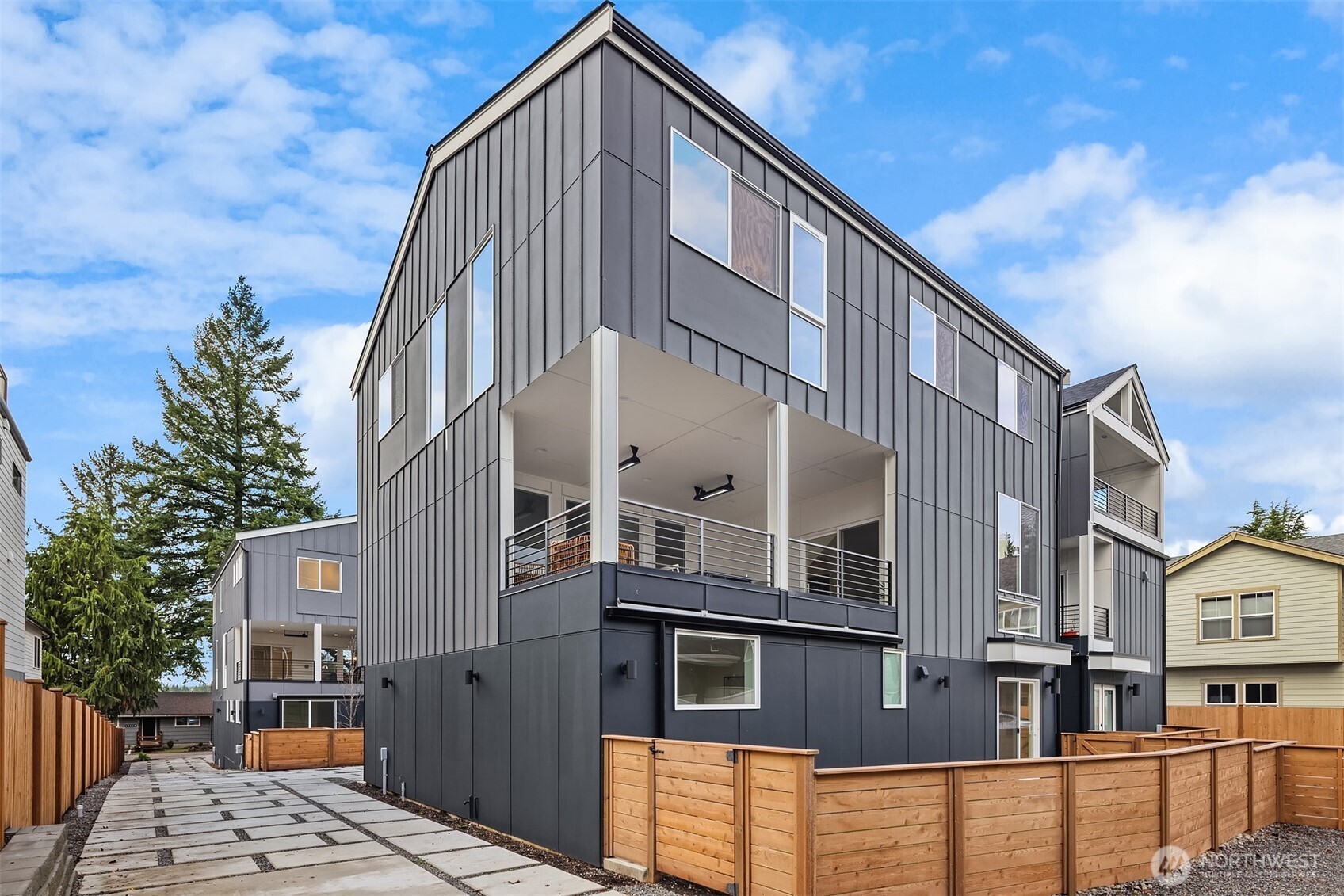 13548 39th Avenue NE