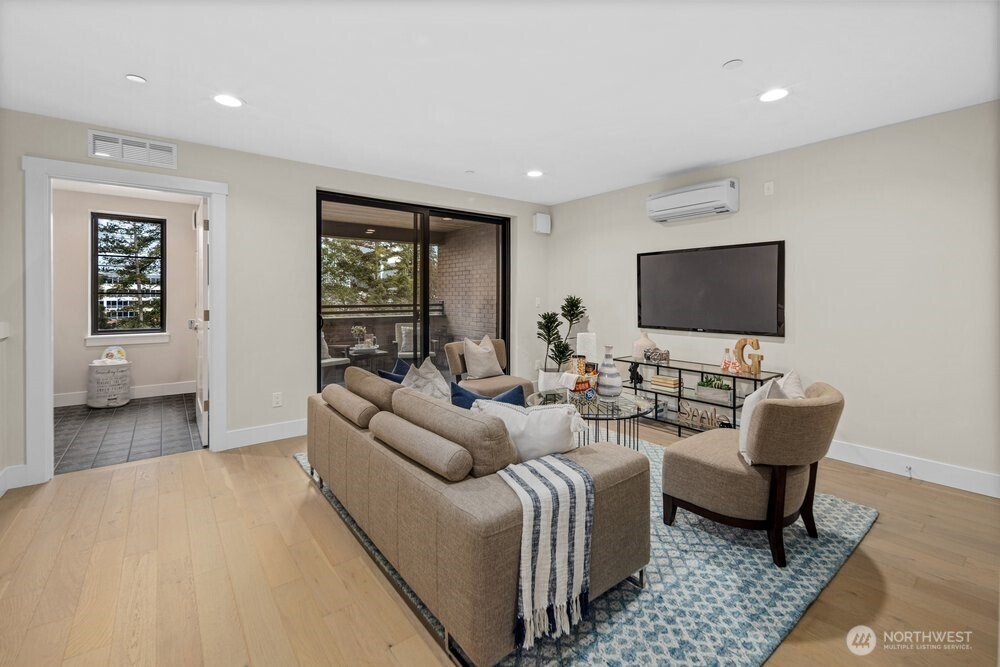 11223 NE 13th Lane