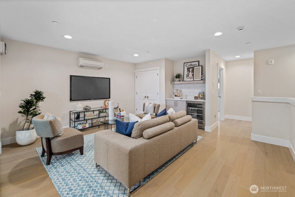11223 NE 13th Lane