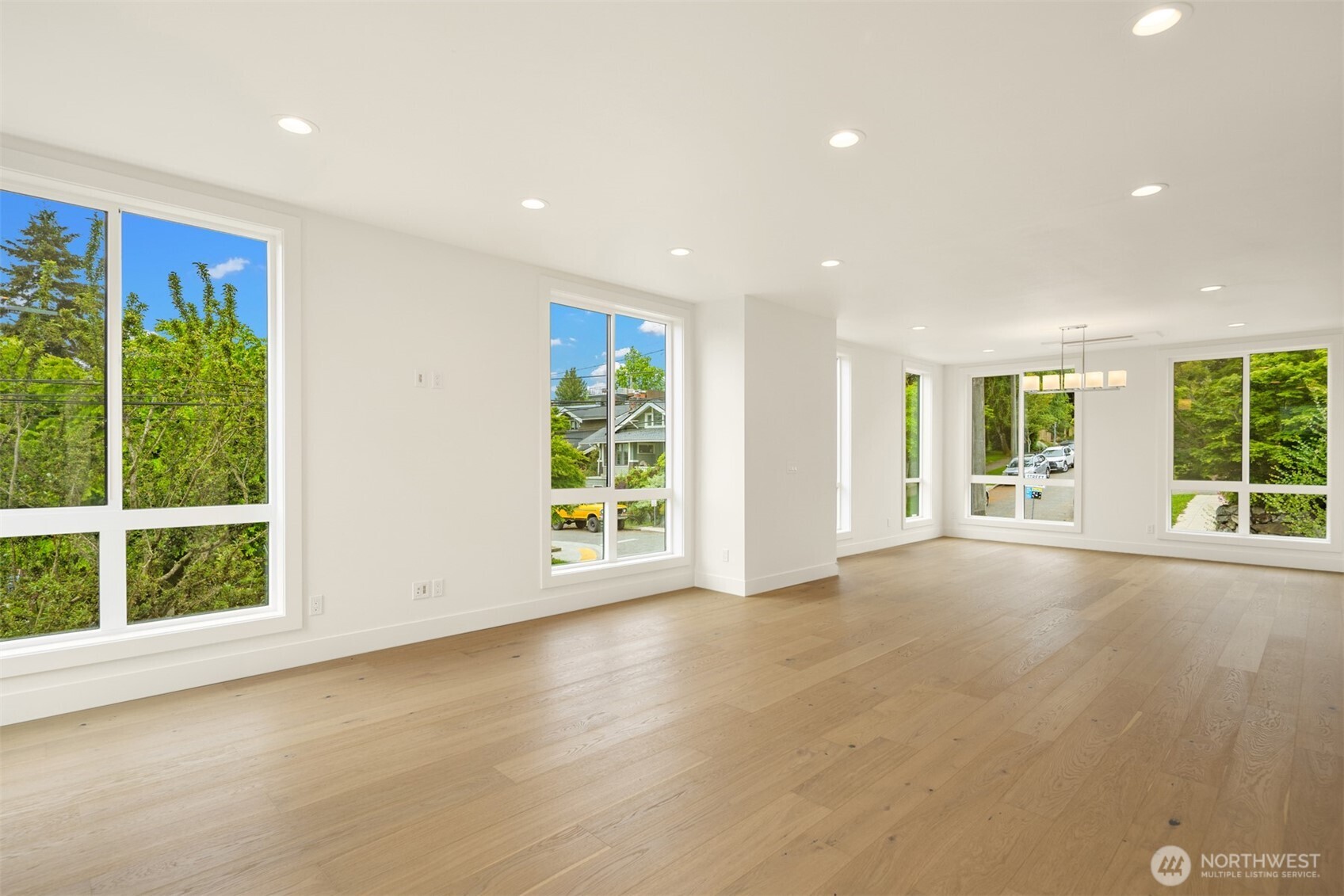 102 NE 44th Street