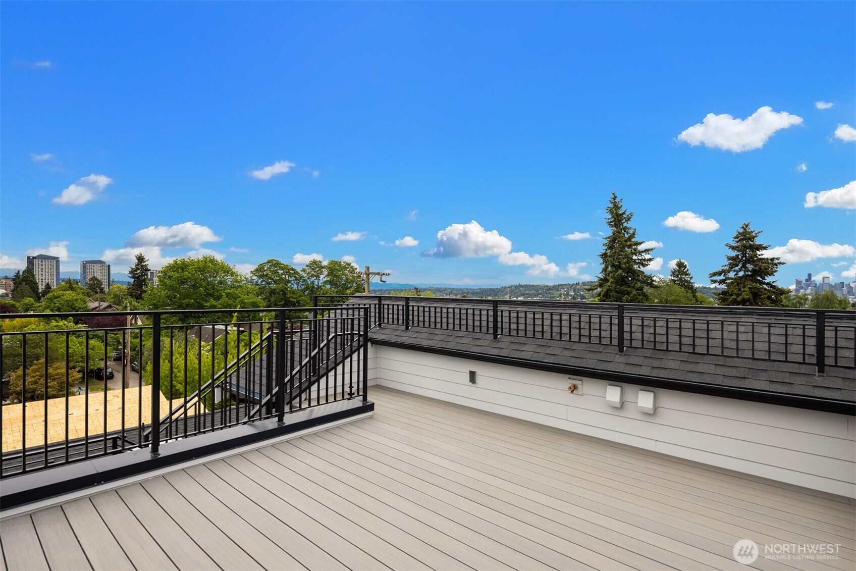 102 NE 44th Street