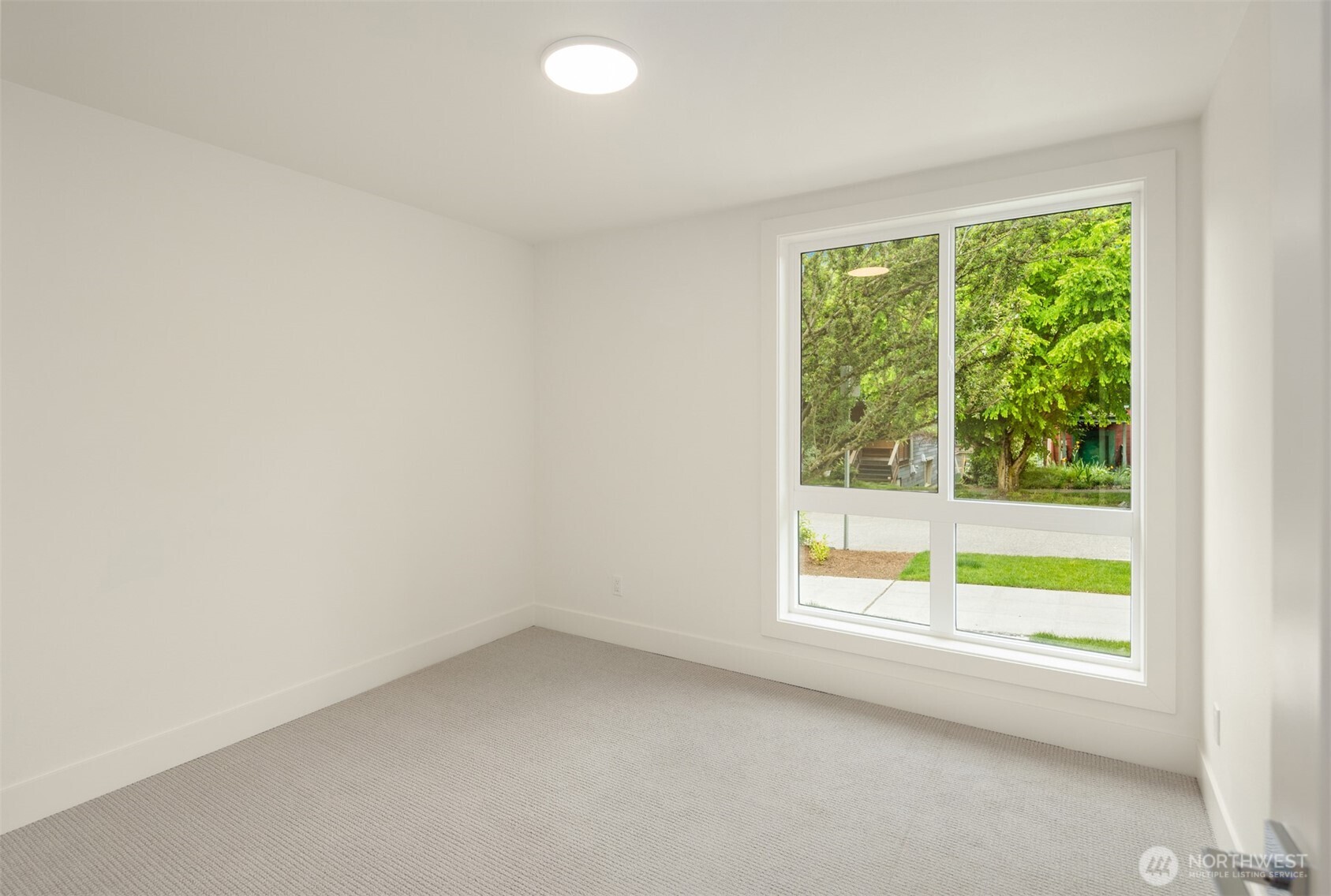 102 NE 44th Street
