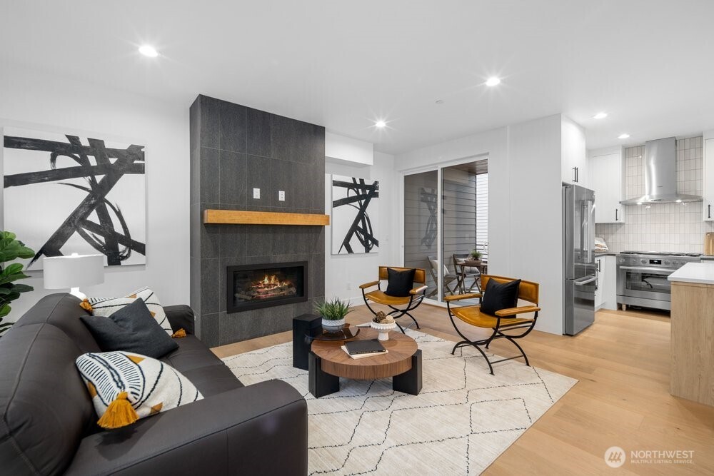 691 NW Locust ST (Homesite #11)